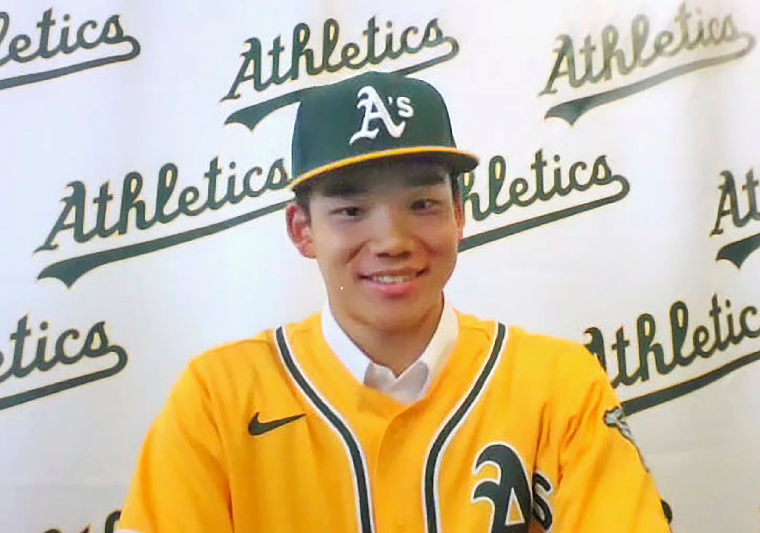 Shotaro Morii pudo ingresar al béisbol estadounidense como un agente libre porque lleva un año jugando béisbol colegial en los Estados Unidos.