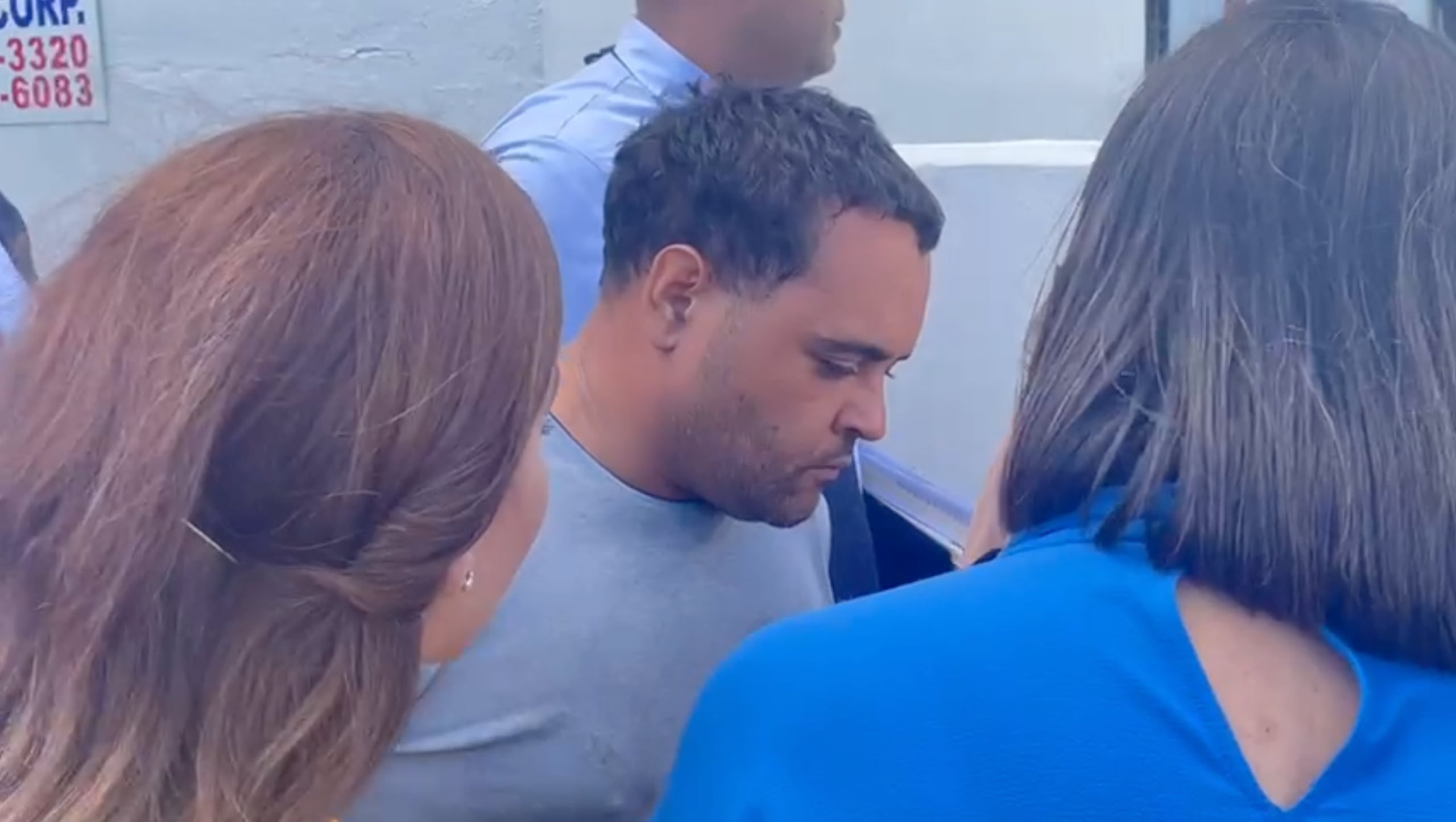 El hombre de 35 años enfrenta un cargo por asesinato en primer grado, cuatro por incesto y cuatro por agresión sexual, por hechos registrados en horas de la madrugada del 7 de junio en el residencial Bahía de Guayanilla.