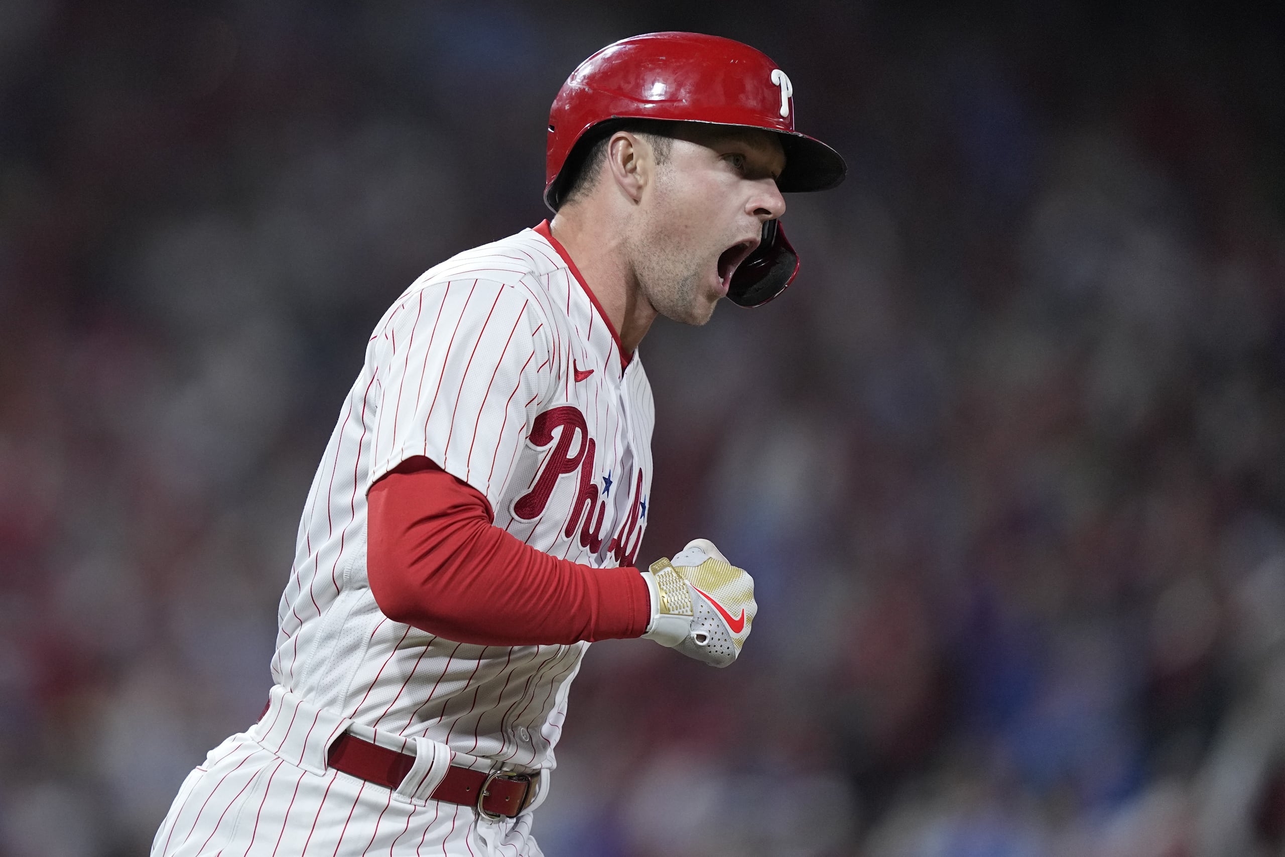 Rhys Hoskins dejó a los Phillies.