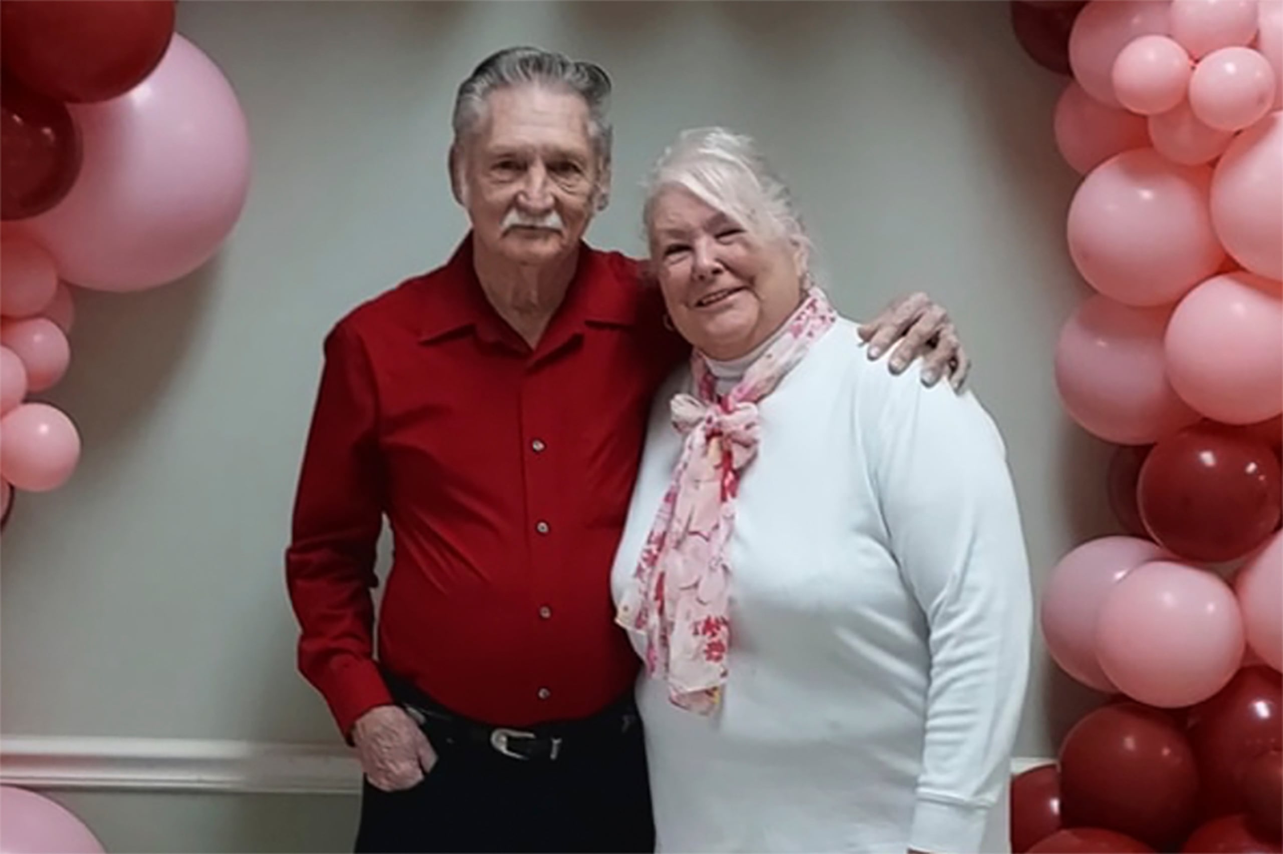 Marcia y Jerry Savage fueron novios desde la adolescencia y estuvieron casados por más de 50 años.