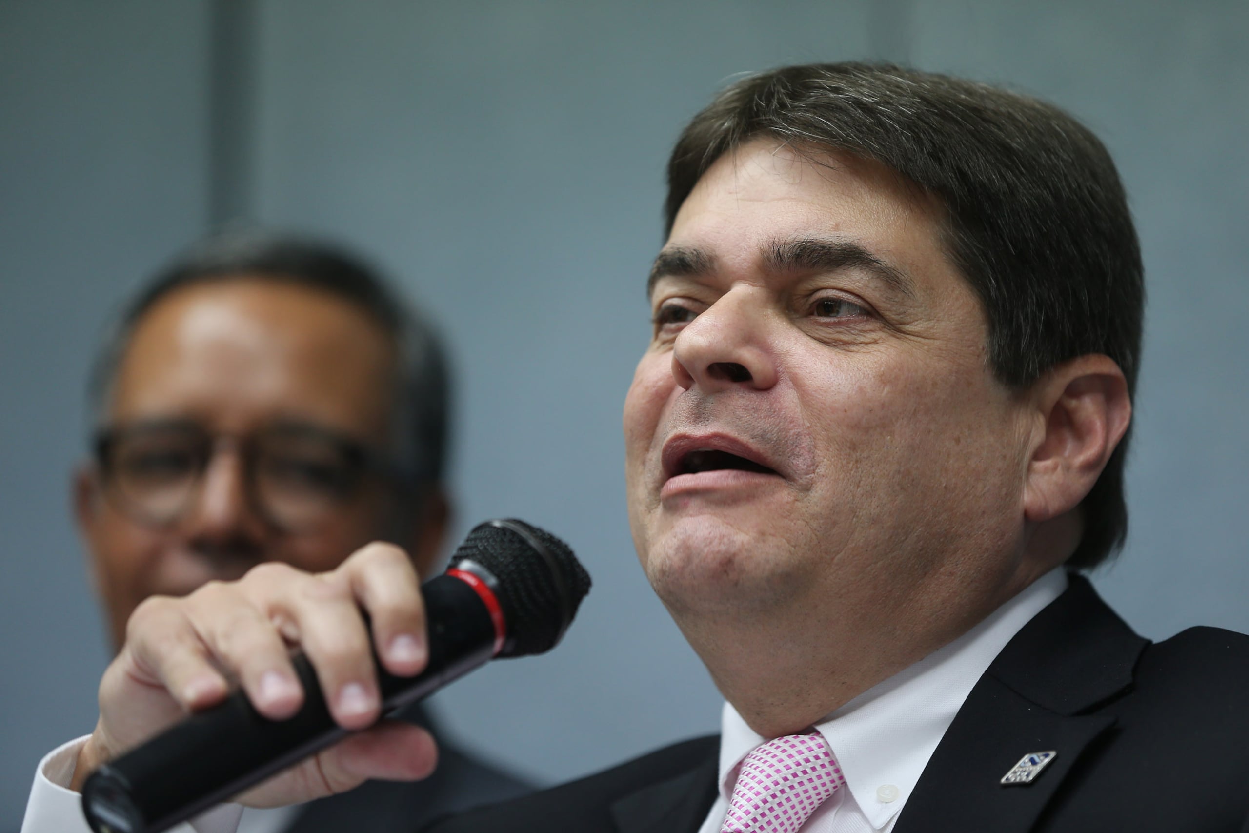 Aníbal Jover durante una conferencia en el 2014 cuando era presidente del Colegio de Contadores Públicos Autorizados.