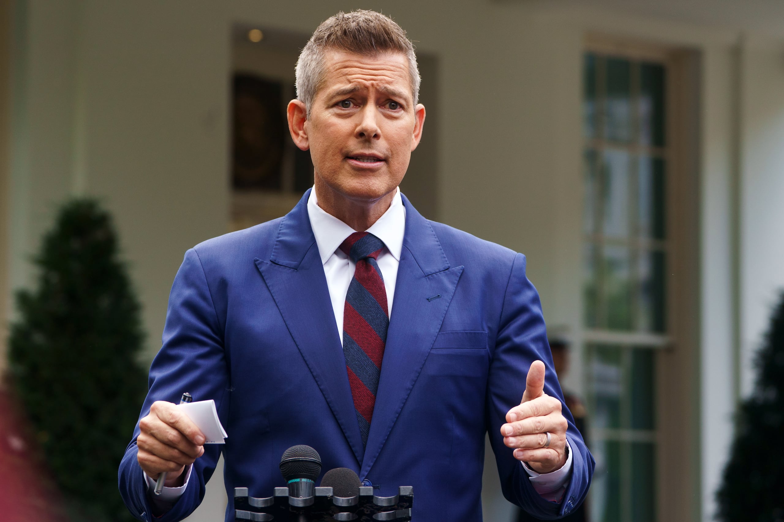 El administrador interino de la Nasa y secretario de Transporte de Estados Unidos, Sean Duffy, en la Casa Blanca en Washington, D.C., Estados Unidos, el 6 de mayo de 2025. (EFE/EPA/Will Oliver/ARCHIVO)