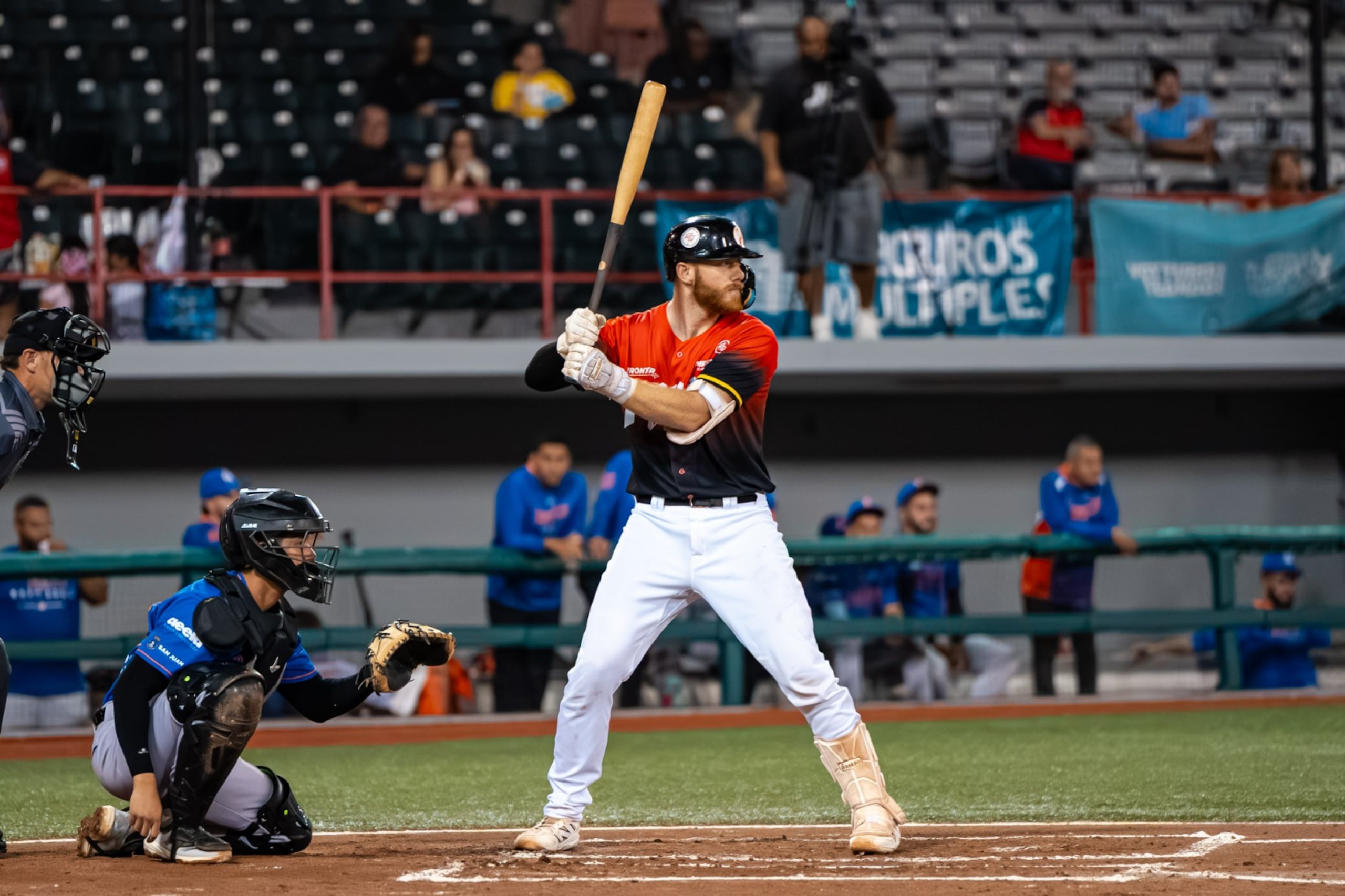 Will Simoneit se destacó a la ofensiva por los Leones al batear de 4-3, con dos carreras impulsadas y una carrera anotada.