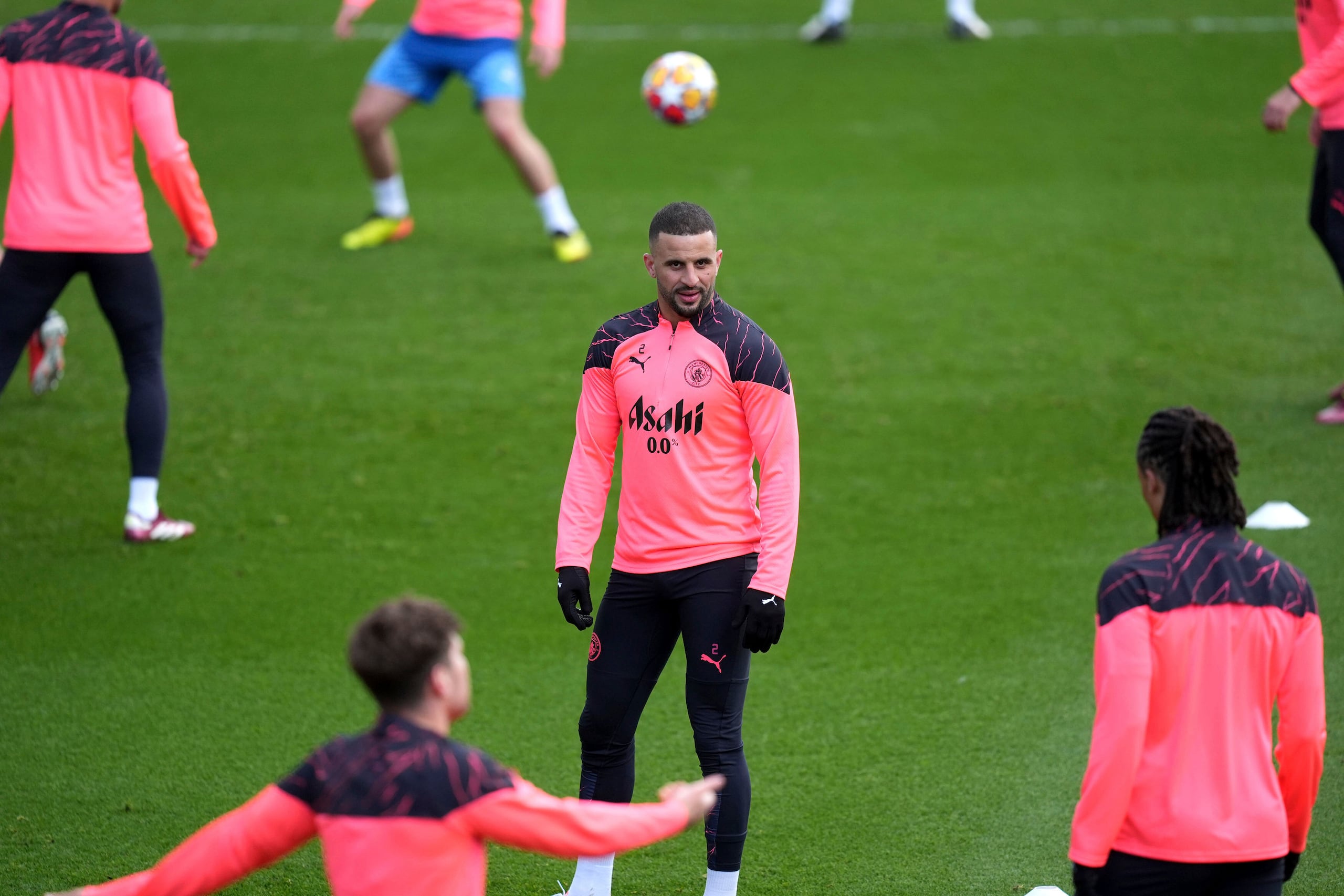 Kyle Walker durante un entrenamiento del Manchester City previo a su duelo con el Real Madrid.