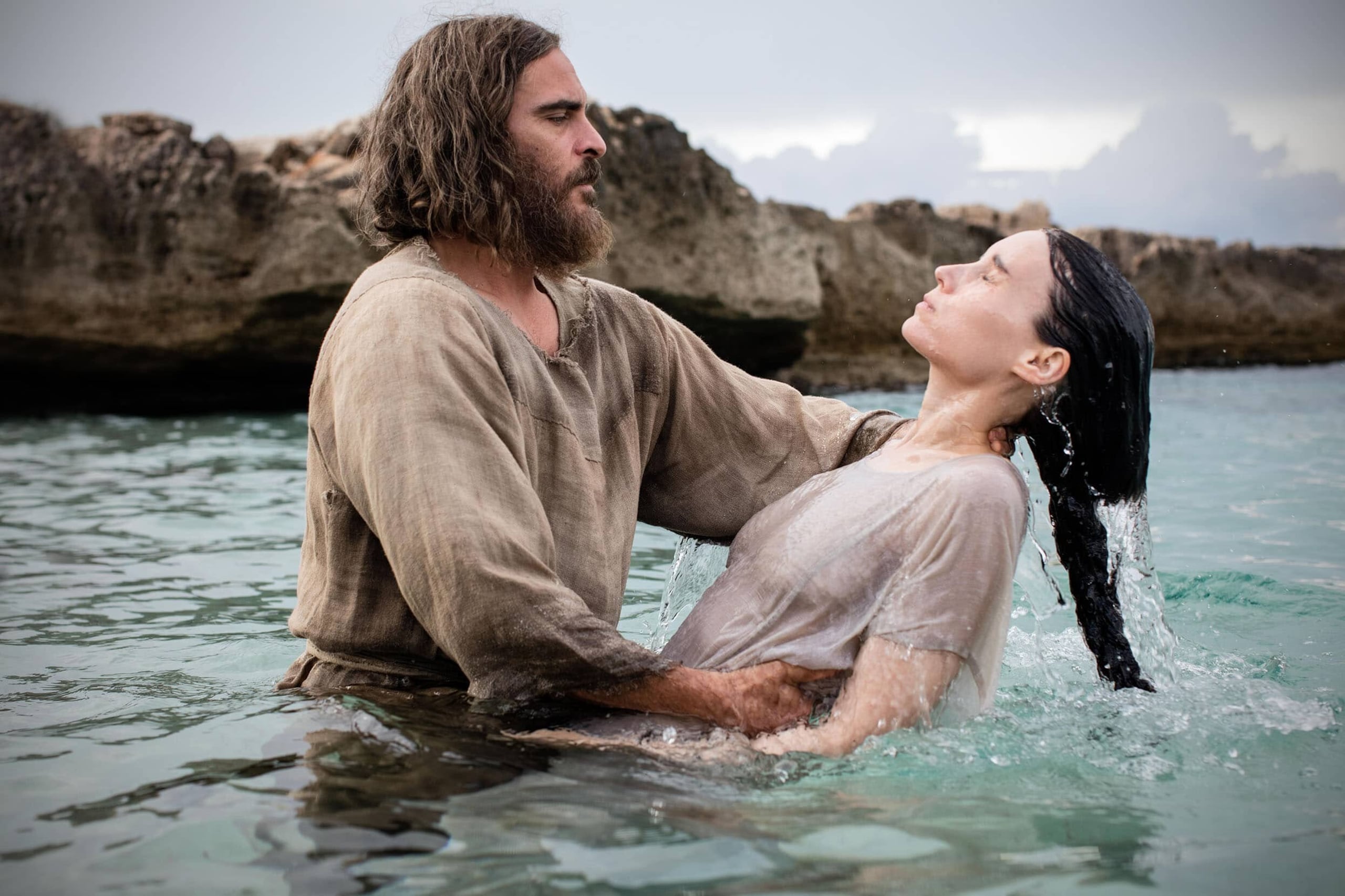 Los actores Joaquín Phoenix y Rooney Mara protagonizan la película "Mary Magdalene".