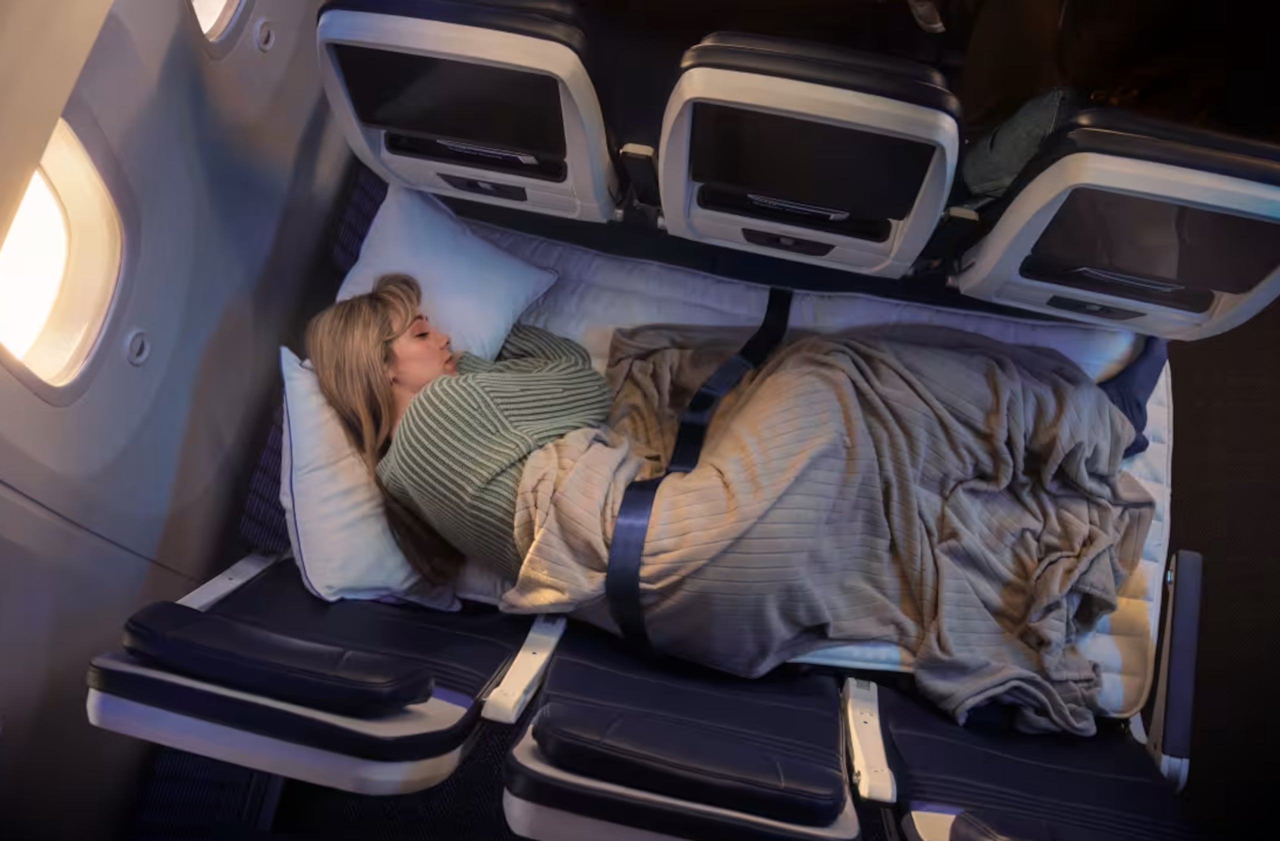 United Relax Row