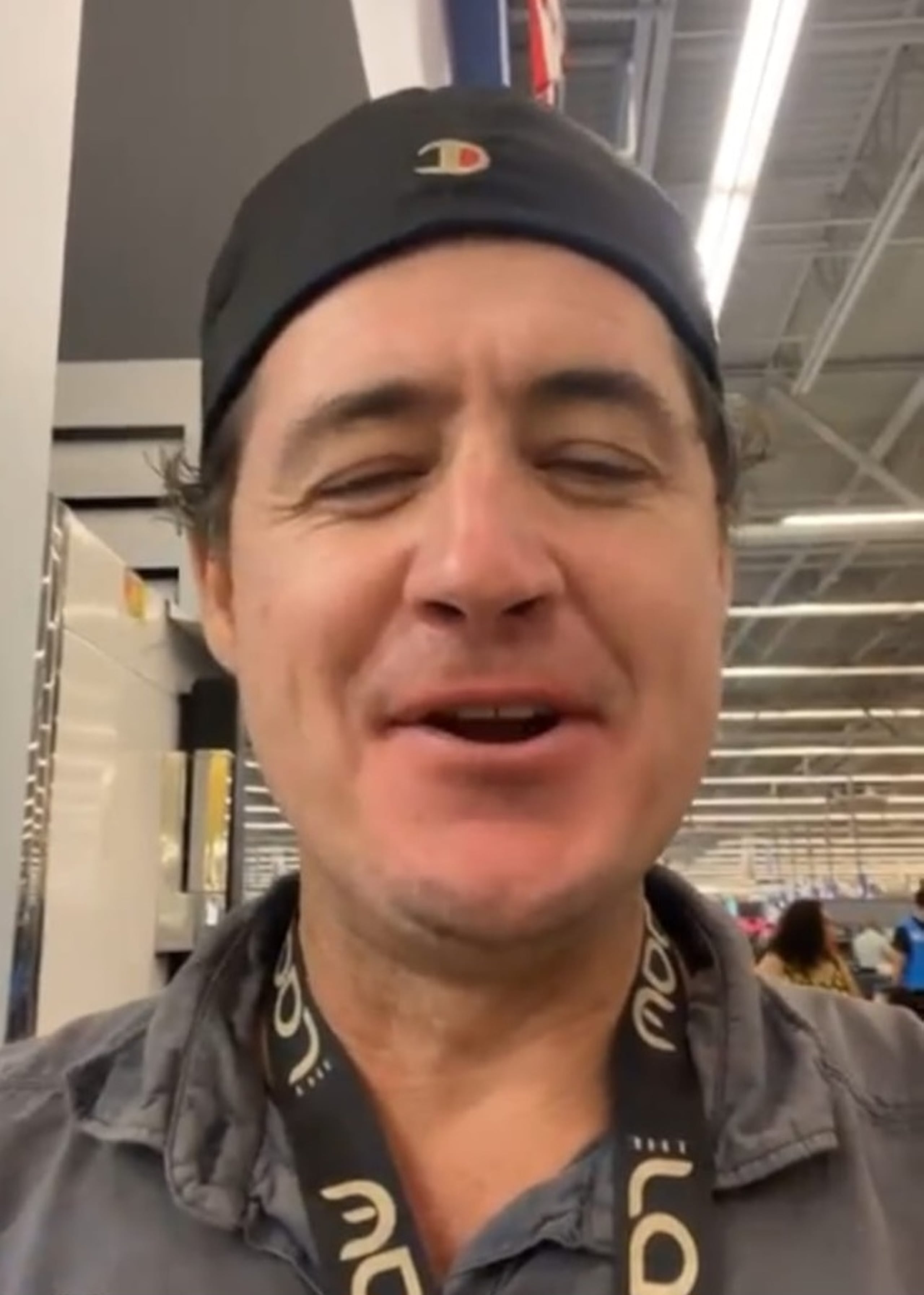 Los familiares de Bryant Barney Sperry no habían tenido contacto con él desde el 18 de febrero.