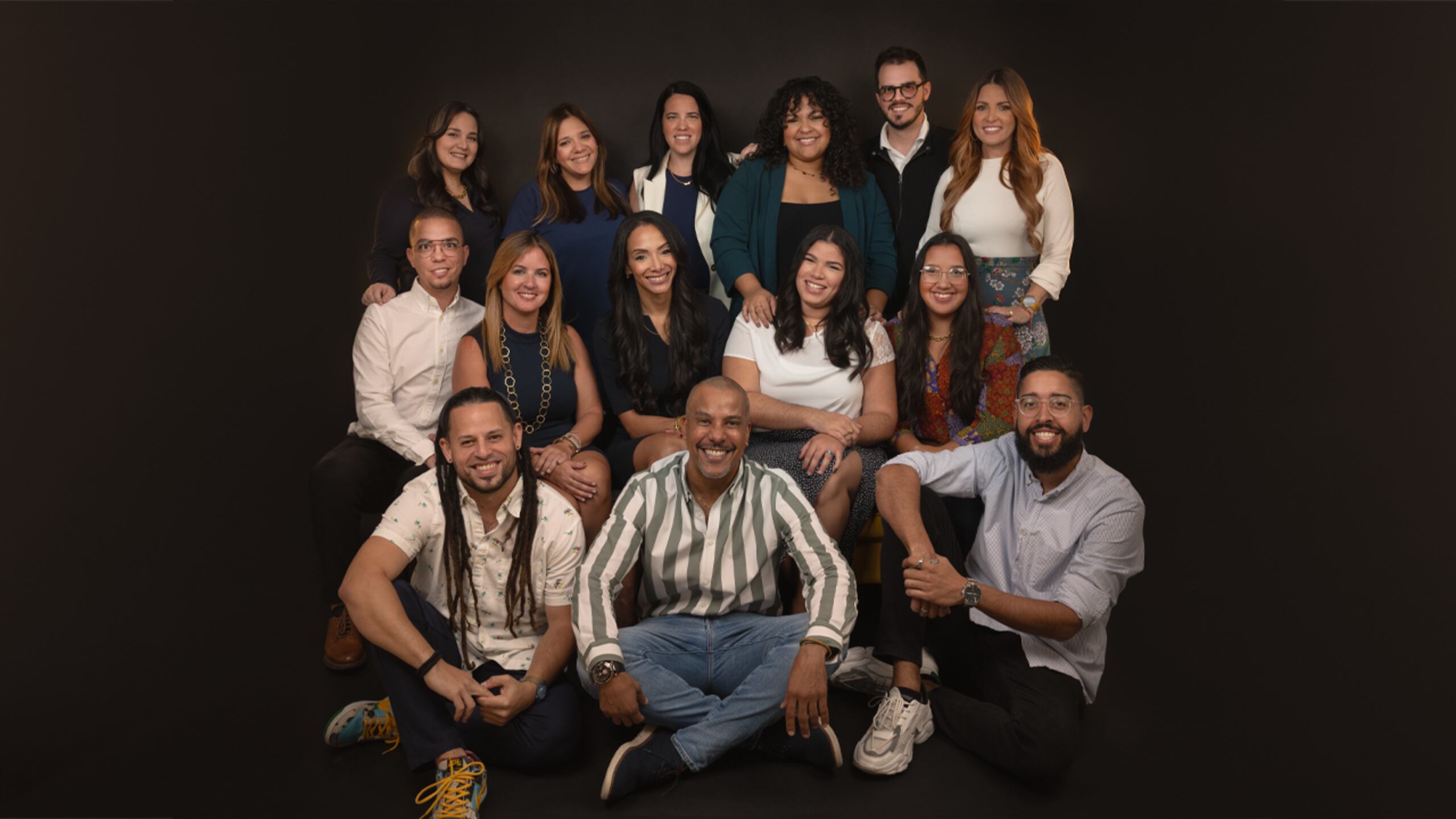 Gelmari Pérez, Veronica Rivera, Mariela , Frances Reyes, Victor Matos, María del Pilar Cartagena, Harold Hernández, Susanne Alonso, Gwendalyn Crowder, Ashlee Cruz, Lis Vazquez, Abner Cassul, Rubén Rodríguez, Fernando Rosario (De izq. a derecha)