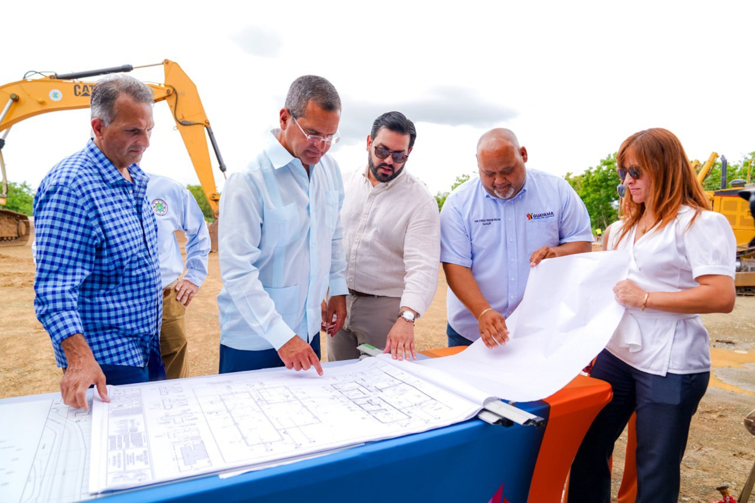 El proyecto estará completado para marzo del 2026″, explicó Pierluisi.