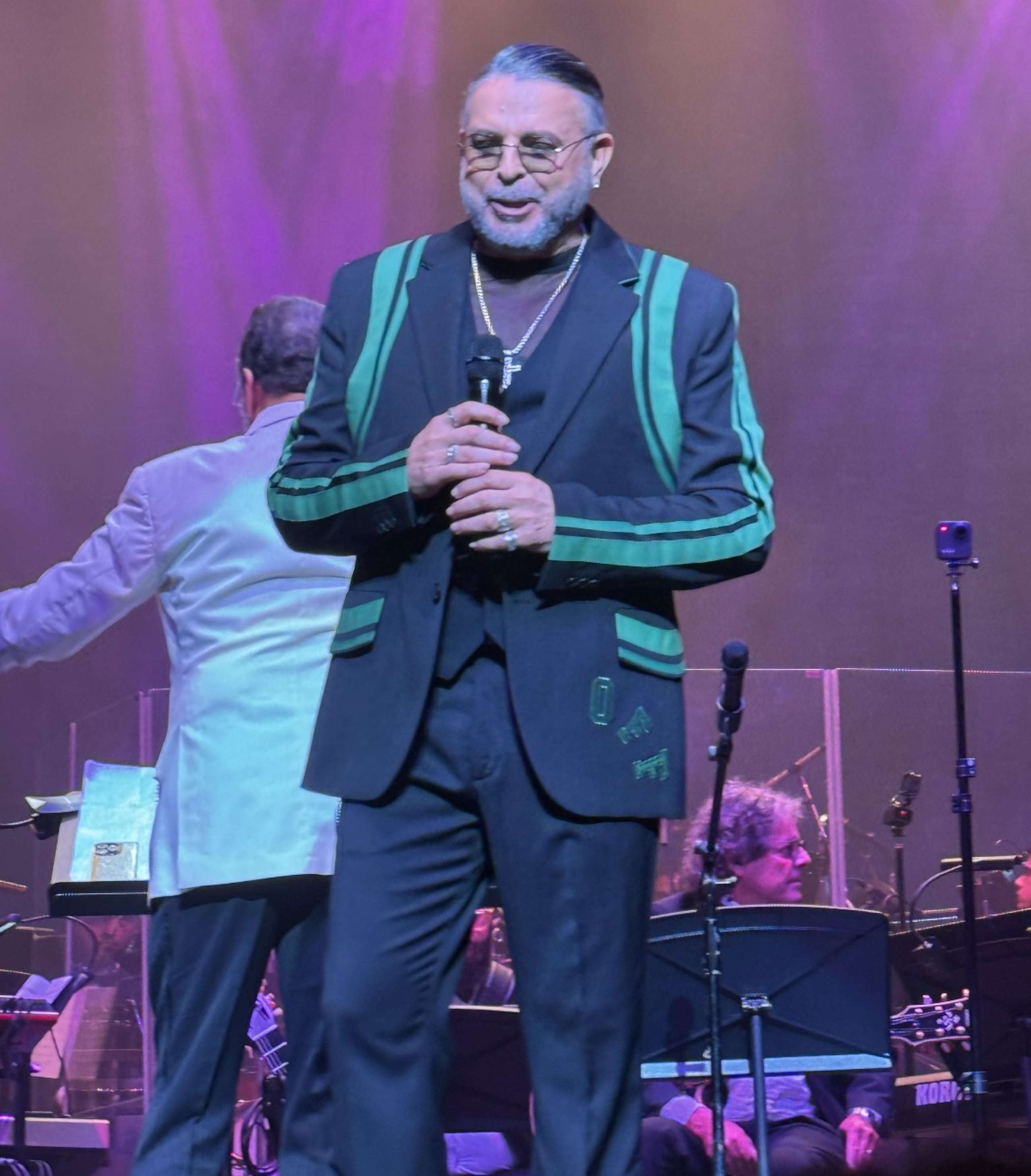 El nicaragüense repasó sus éxitos en casi tres horas de concierto.