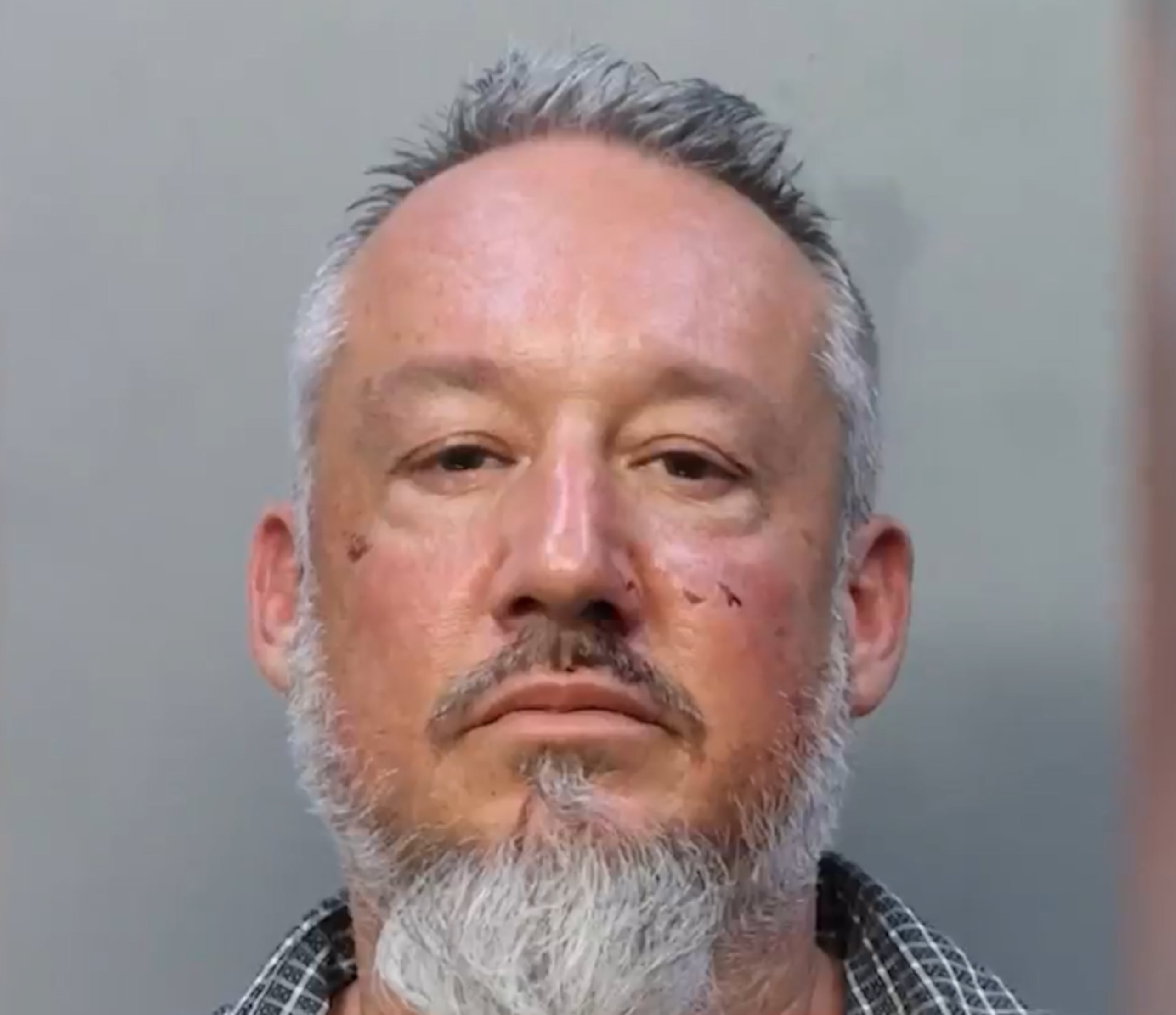 Víctor J. Rosario Miranda, aspirante a la alcaldía de Miami-Dade arrestado.