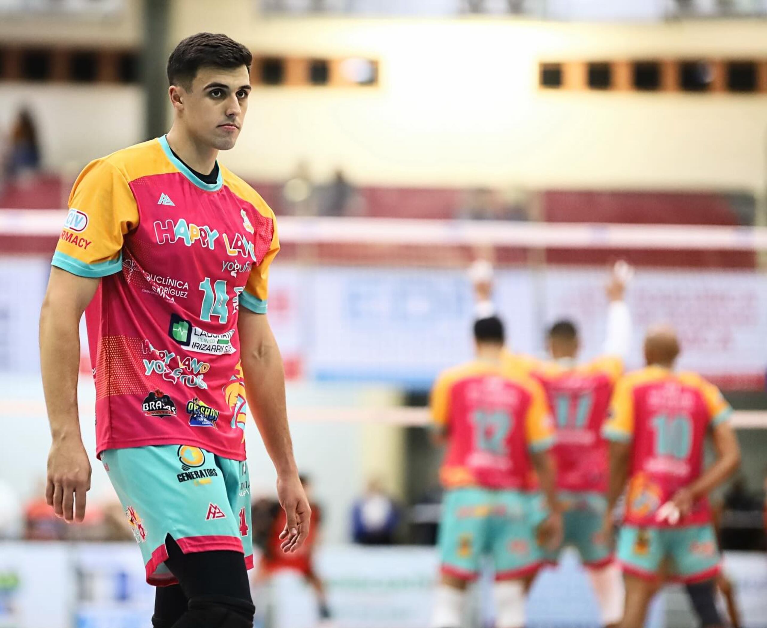 Pelegrín Vargas hijo durante su primera temporada con los Caribes de San Sebastián de la Liga de Voleibol Superior Masculino.