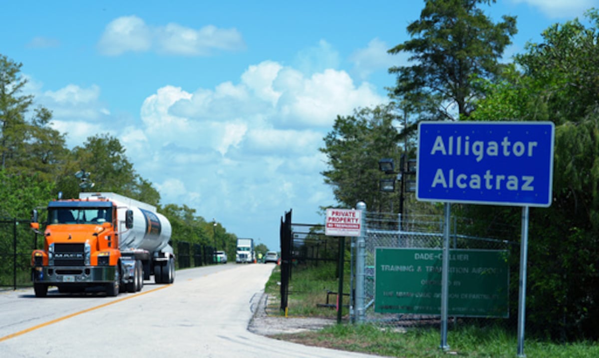 Florida closes controversial migration center Alligator Alcatraz