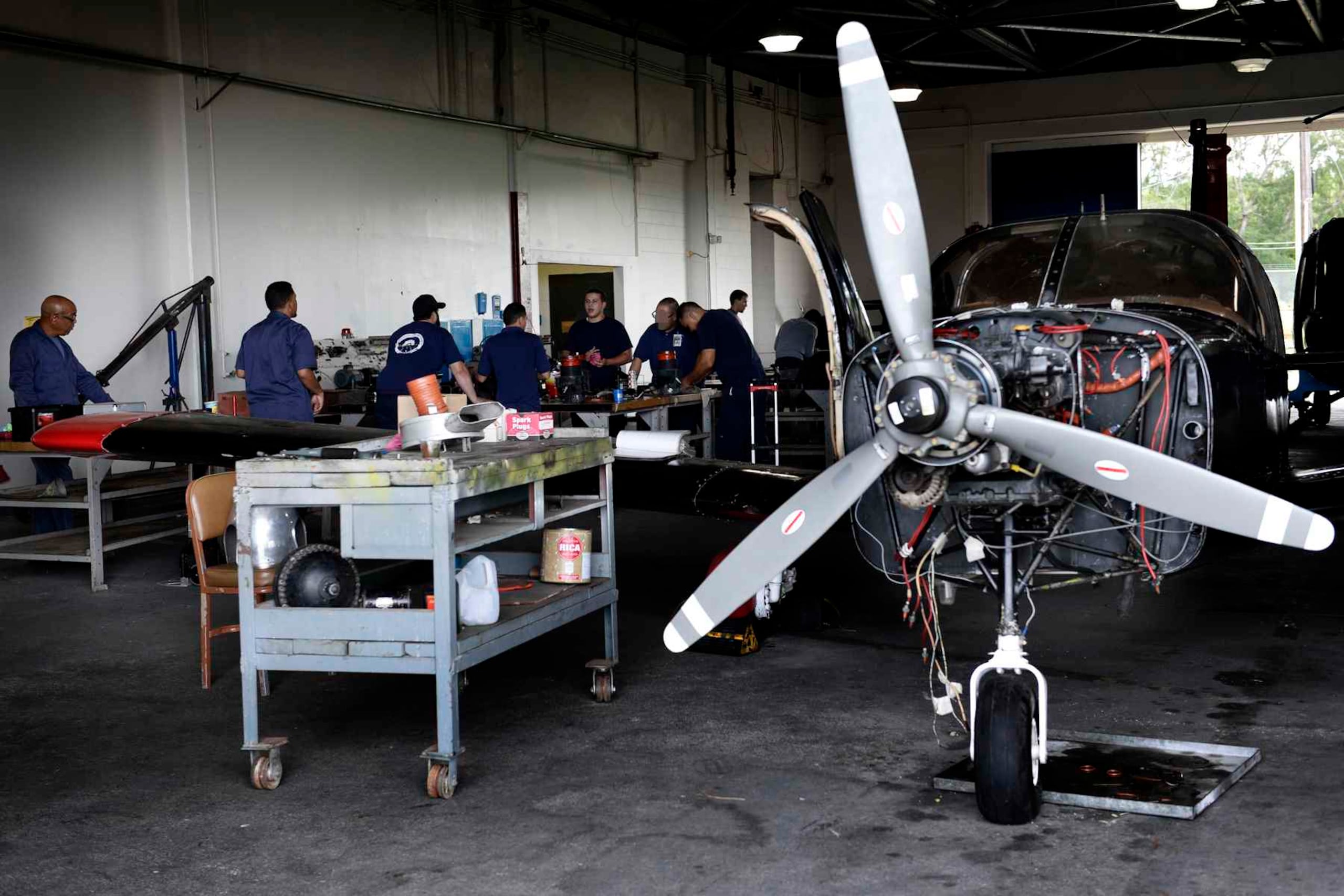 Prami es la única escuela en el Caribe certificada por la FAA.