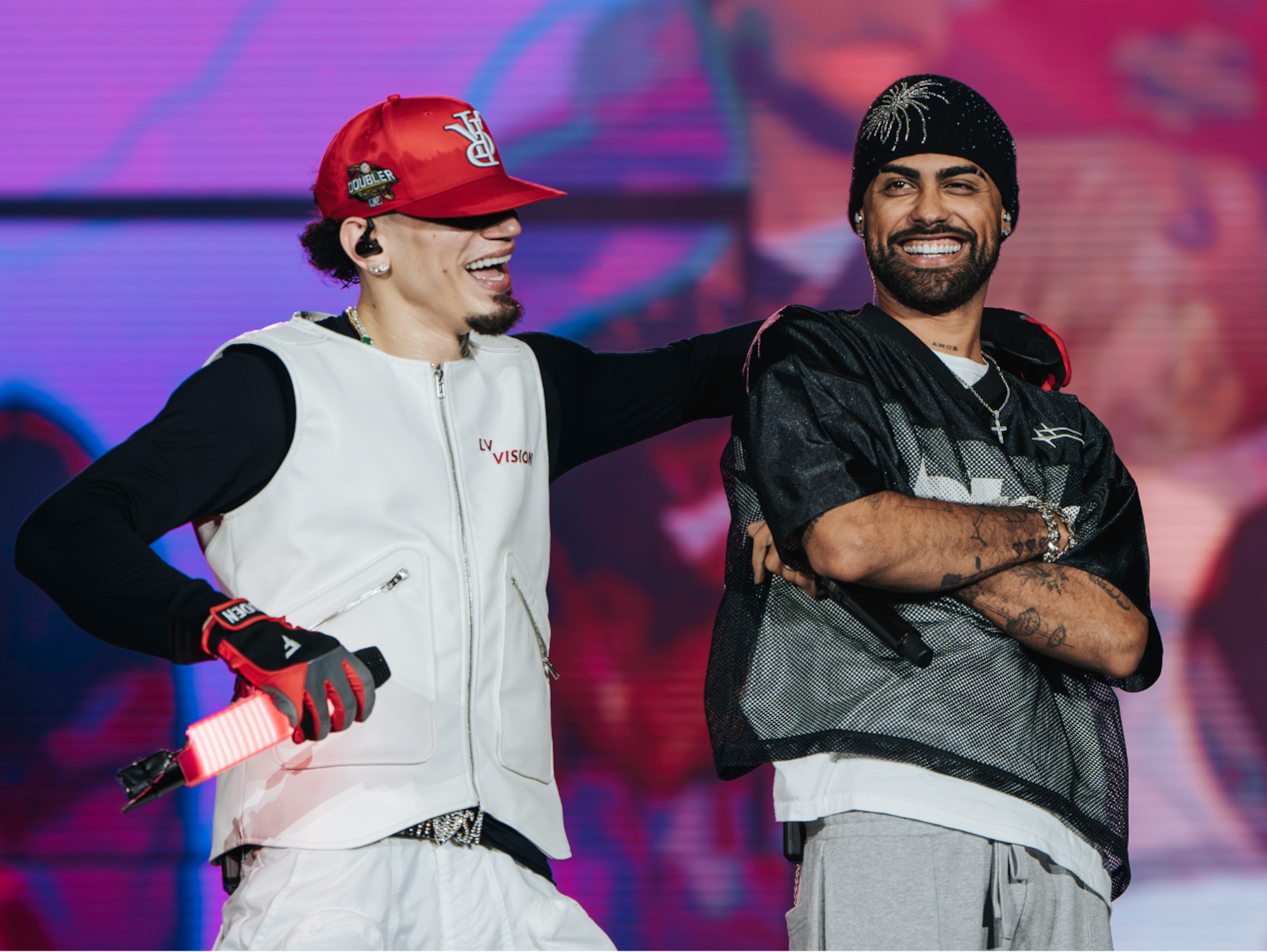 Omar Courtz junto a Jay Wheeler