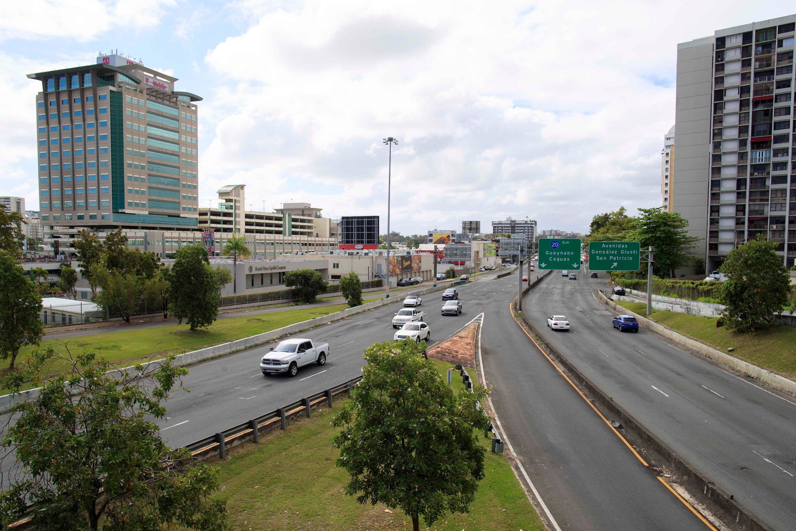 El expreso Rafael Martínez Nadal también se han mantenido activo.
