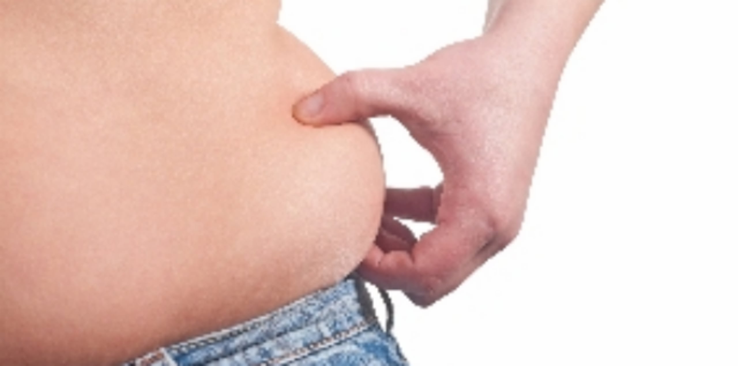 La falta de ejercicios y la mala alimentación hacen que se acumule grasa en el cuerpo.