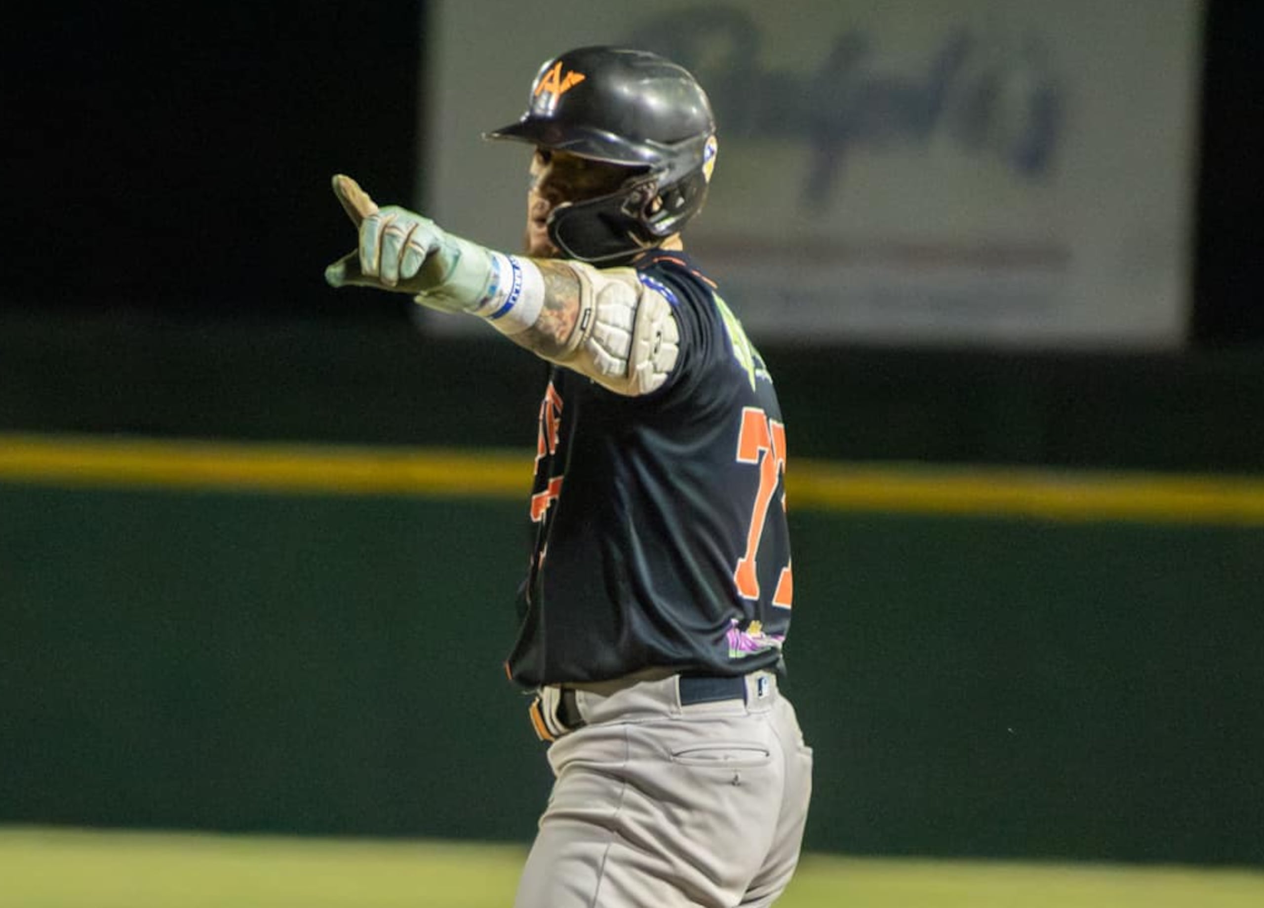Los Azucareros dominaron 4-2 a los Piratas de Cabo Rojo en el Estadio Hermanos Miura en Hormigueros.