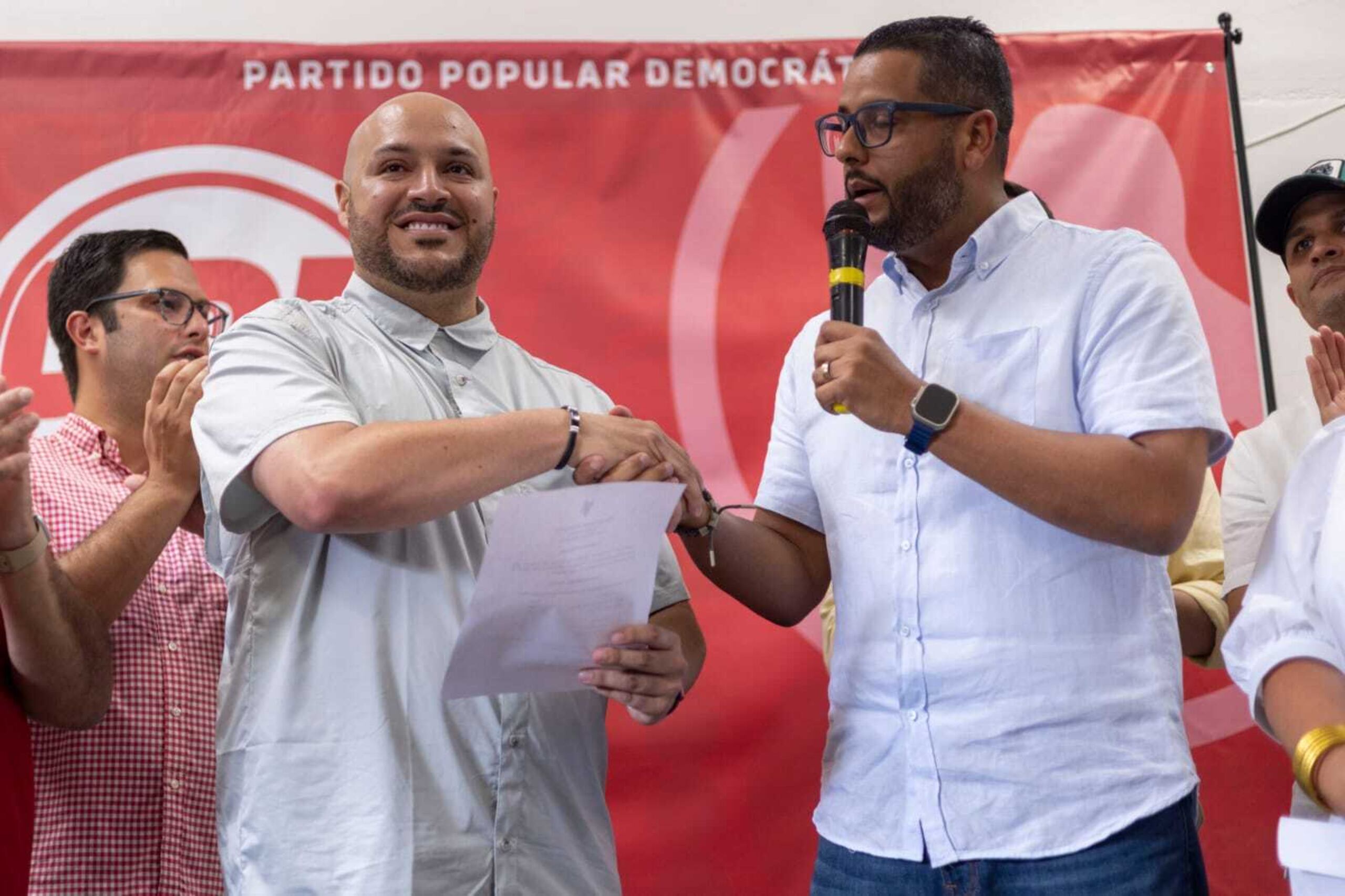 Jesús Hernández Arroyo junto a Jesús Manuel Ortiz.