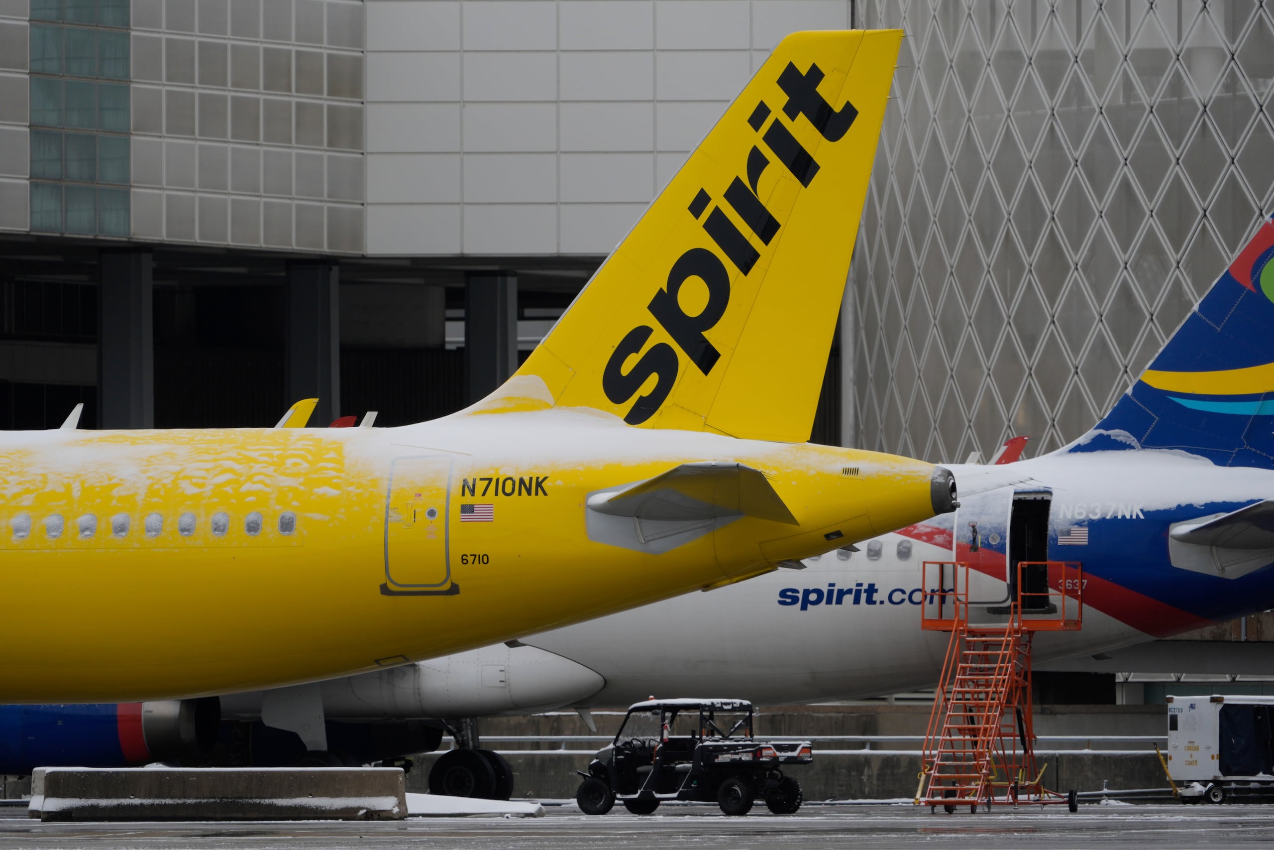 Aviones de Spirit Airlines en el Aeropuerto Intercontinental George Bush, en Houston. (AP foto/David J. Phillip)