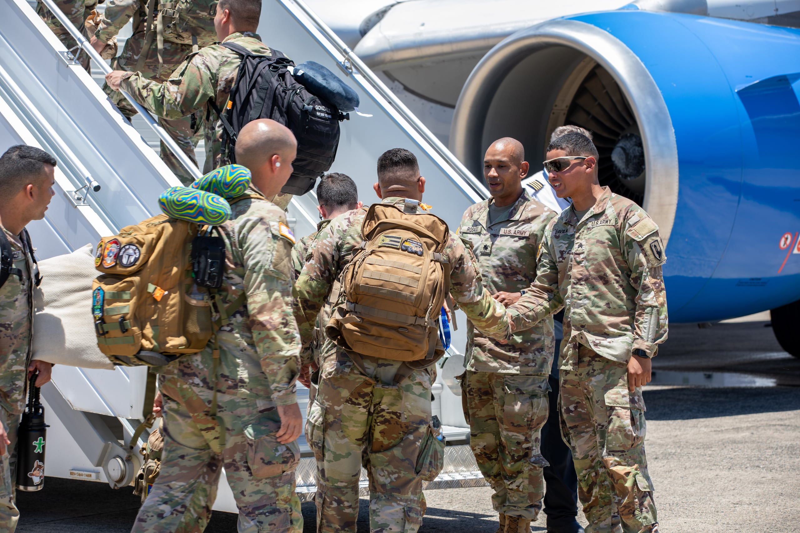 Durante la ceremonia de despedida, el ayudante general Carlos J. Rivera Román ofreció palabras de respaldo y reconocimiento al grupo de militares, destacando el impacto de su labor en el ámbito internacional.