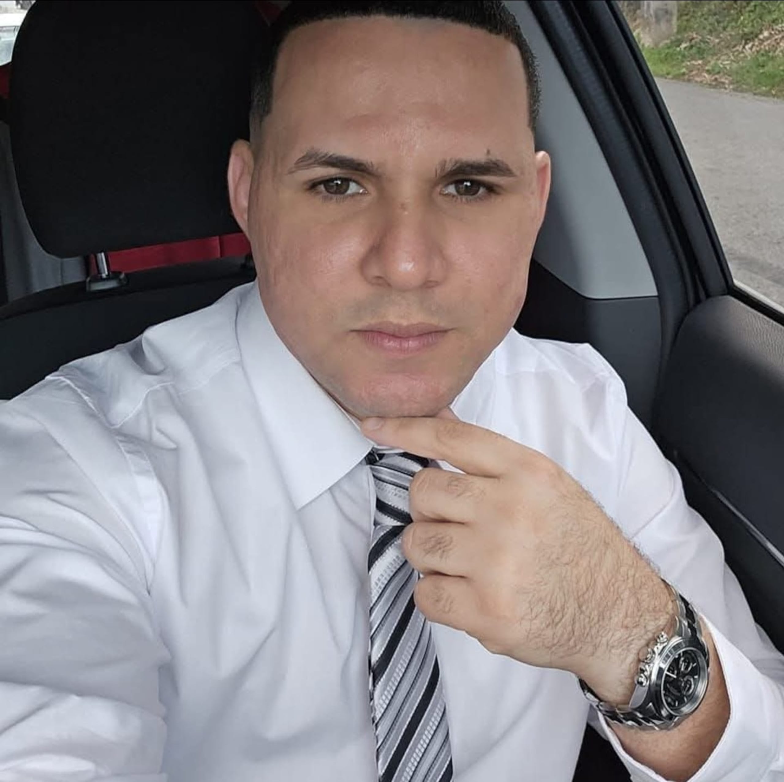 Bienvenido Villanueva Pérez, mientras trabajaba en una compañia de transporte de valores se apropió de parte del dinero del depósito de un supermercado.