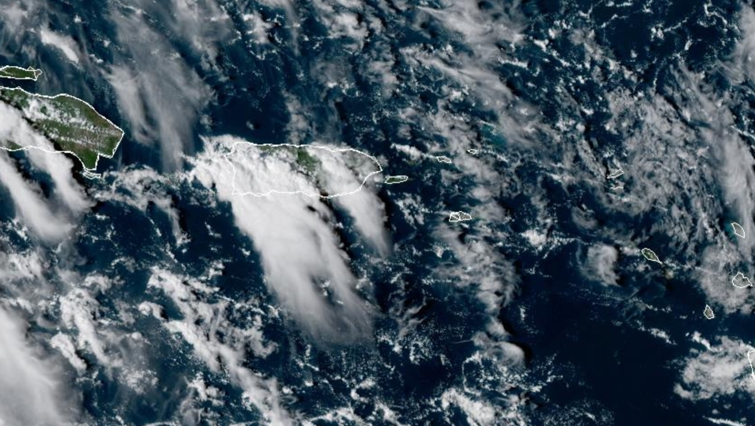 De acuerdo con el SNM, se esperan aguaceros asociados a la humedad transportada por el viento desde el este-sureste.