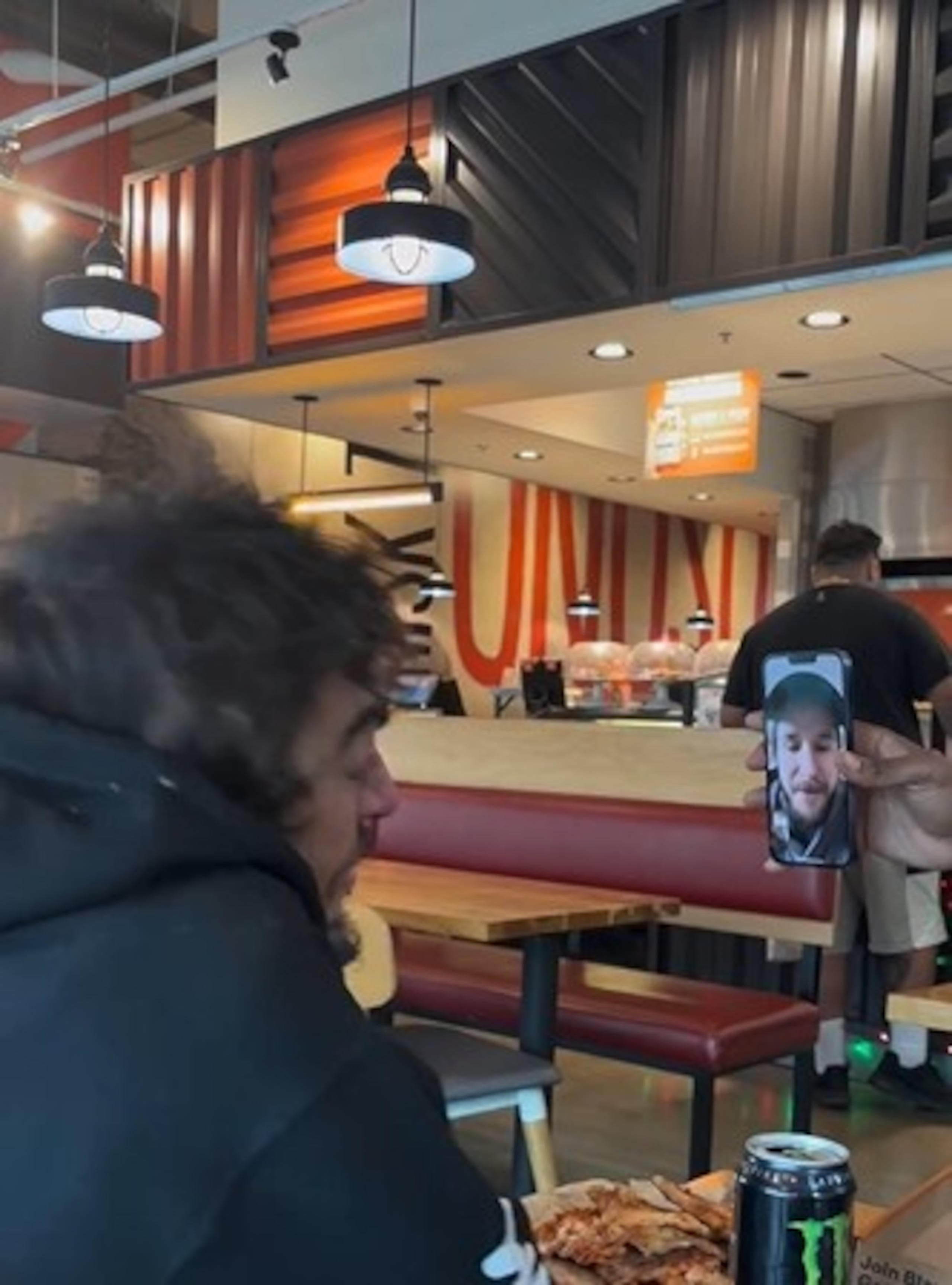 Curtis Lee publicó imágenes del reencuentro con Tylor y aprovechó la ocasión para hacer una videollamada con Devon Werkheiser, quien interpretó a ‘Ned Bigby' en la serie de Nickelodeon.