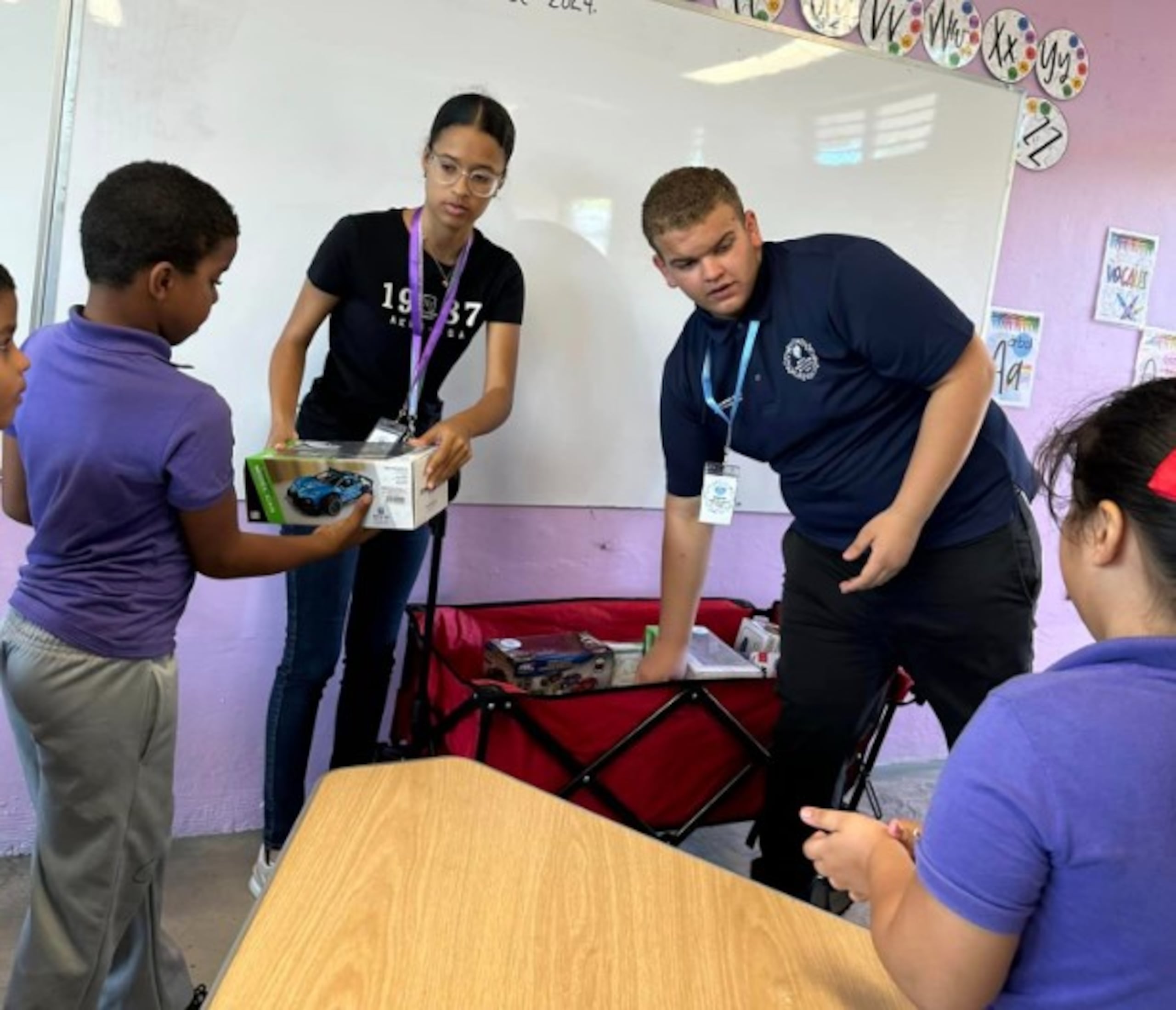 Al joven viequense Wildhereck Y. Massa Cruz le apasiona ayudar a la gente y tiene la meta de convertirse en un servidor público.