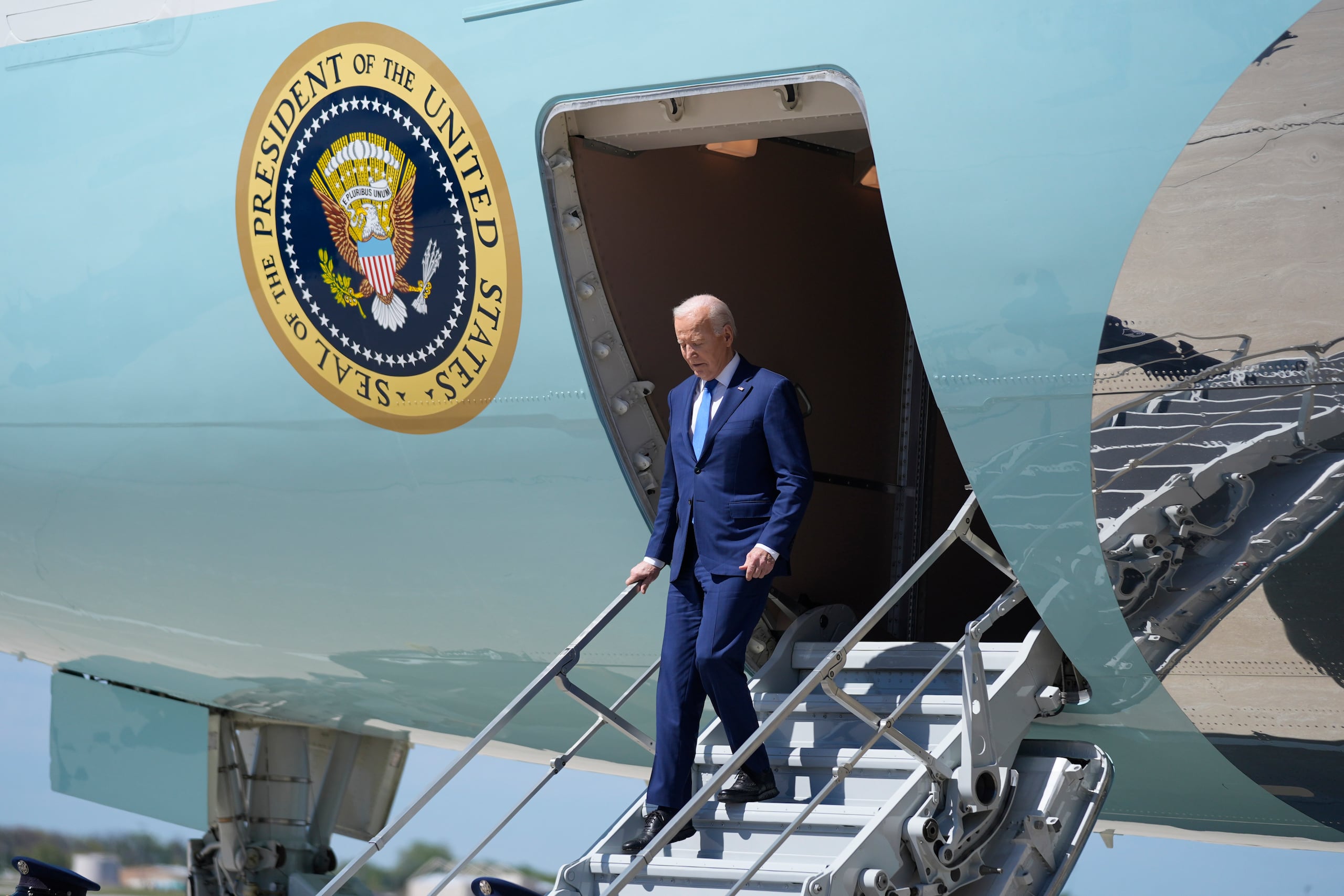 Tras la publicación del vídeo, la campaña de Biden aprovechó para criticarlo y recordar que esta no es la primera vez que Trump emplea el lenguaje de la Alemania nazi.