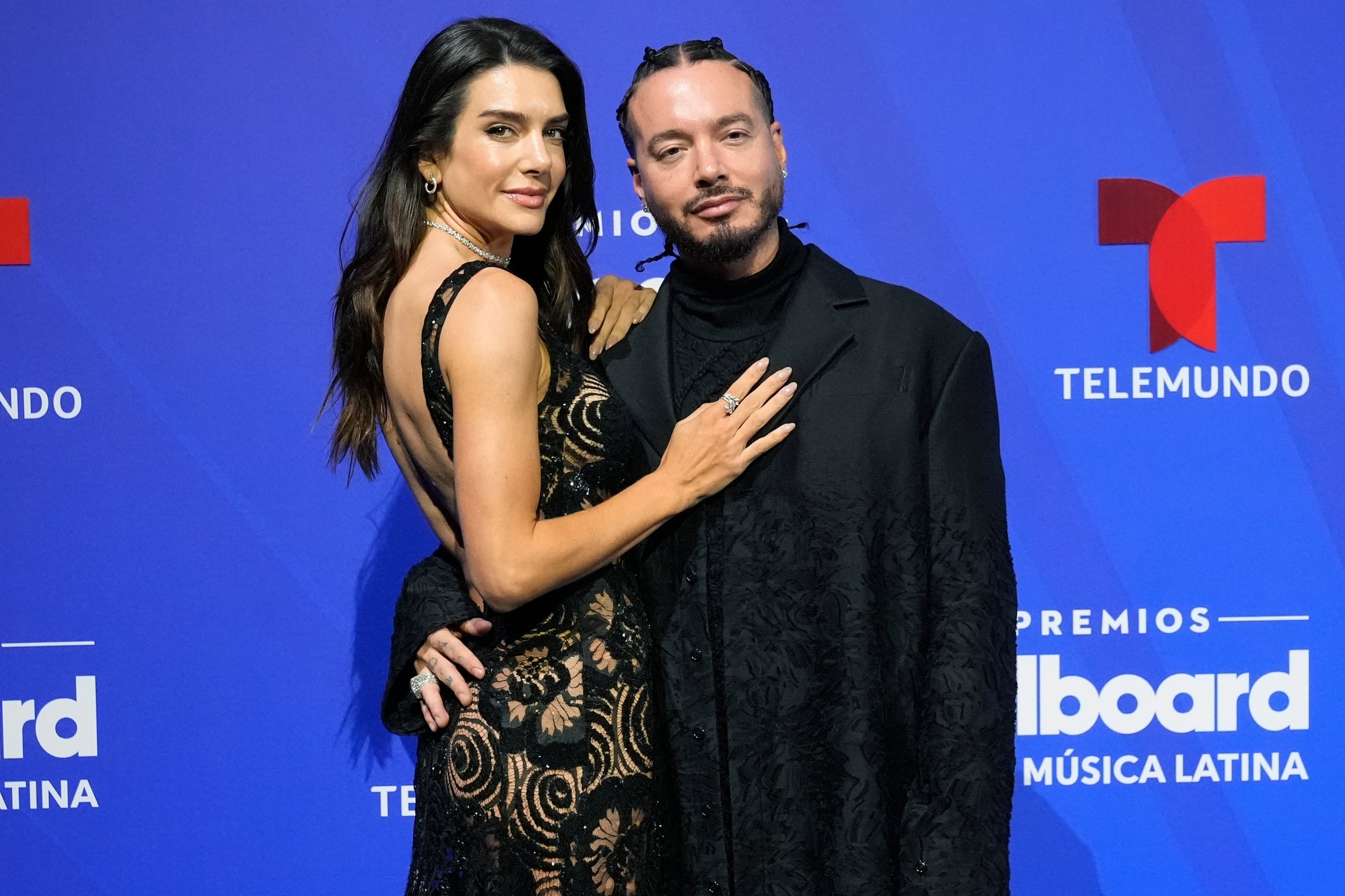 Valentina Ferrer y J Balvin