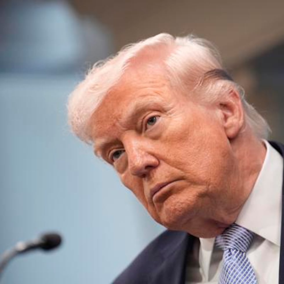 La nueva crítica de Trump llega además 48 horas antes de que arranquen, el fin de semana, las negociaciones de paz entre Estados Unidos e Irán en Islamabad.