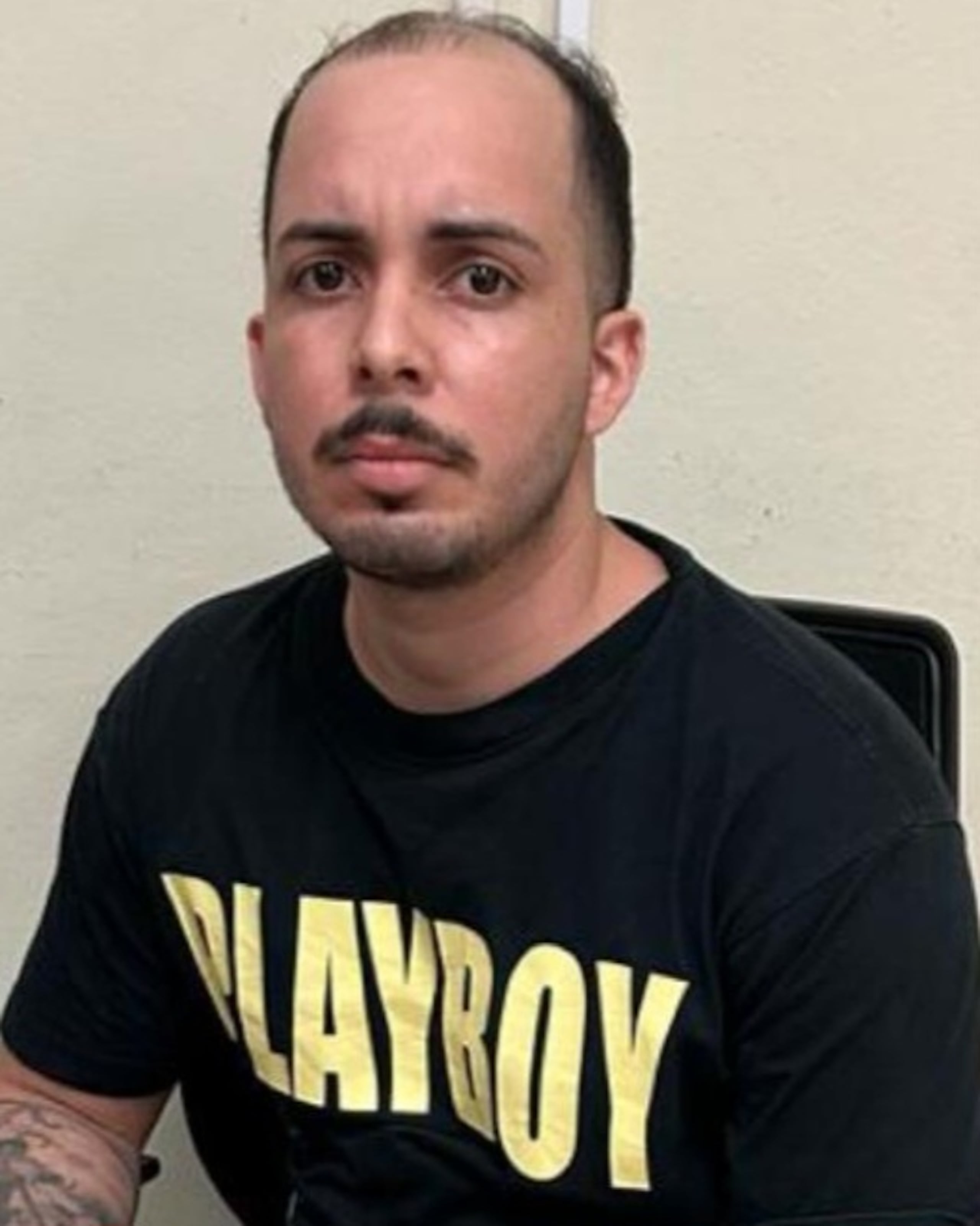 Shaquille Emanuel Rivera De Jesús fue detenido en el residencial Enrique Zorrilla, en Manatí.