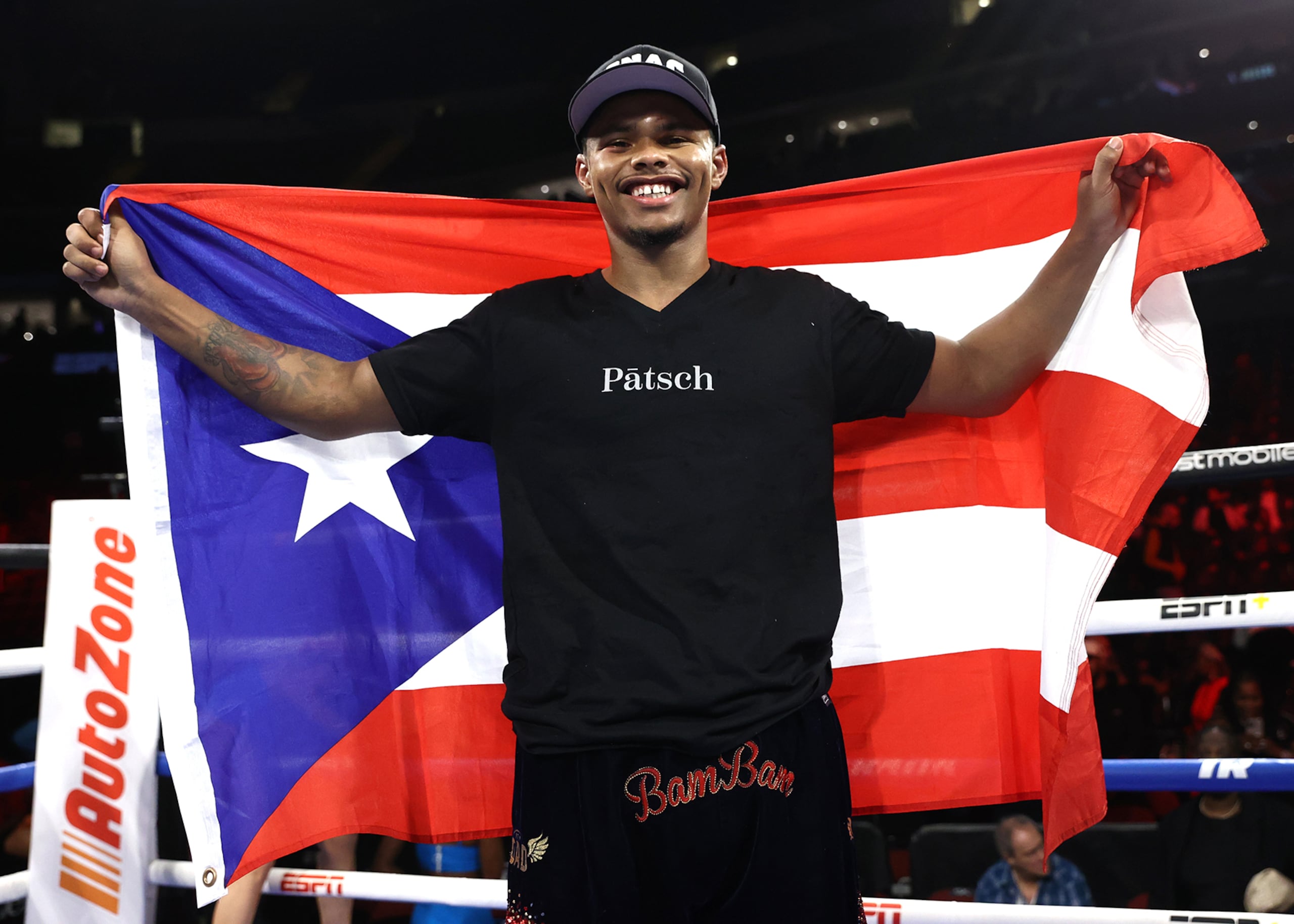 Shakur Stevenson superó convincentemente a Robson Conceição.