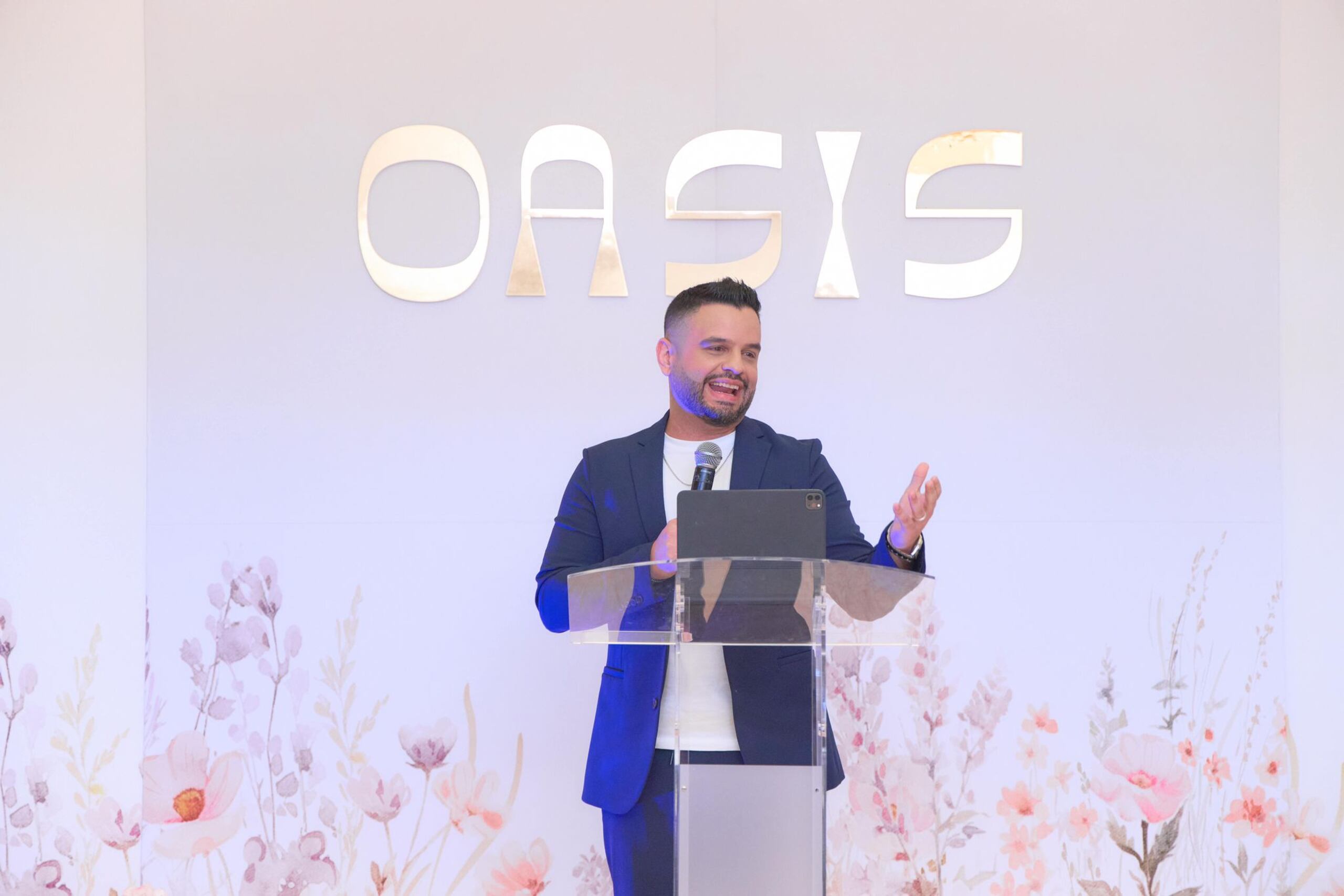 Josué “Comedy” Torres, comediante y conferenciante