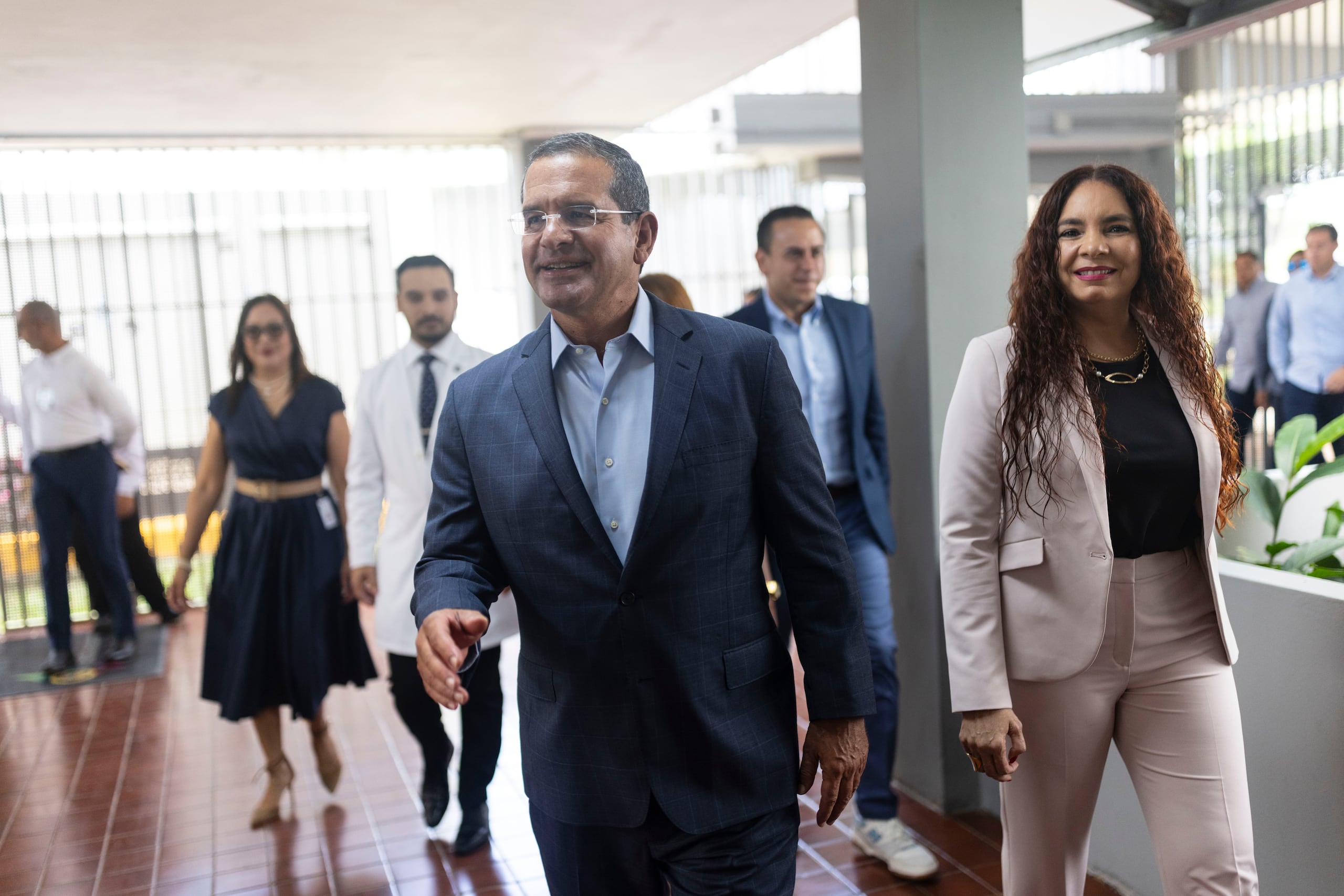 El gobernador Pedro Pierluisi y la administradora de la Administración de Servicios de Salud y Contra la Adicción (Assmca), Carmen Bonet Vázquez, estuvieron a cargo de la inauguración del nuevo centro de desintoxicación de alcohol y servicios a la comunidad.