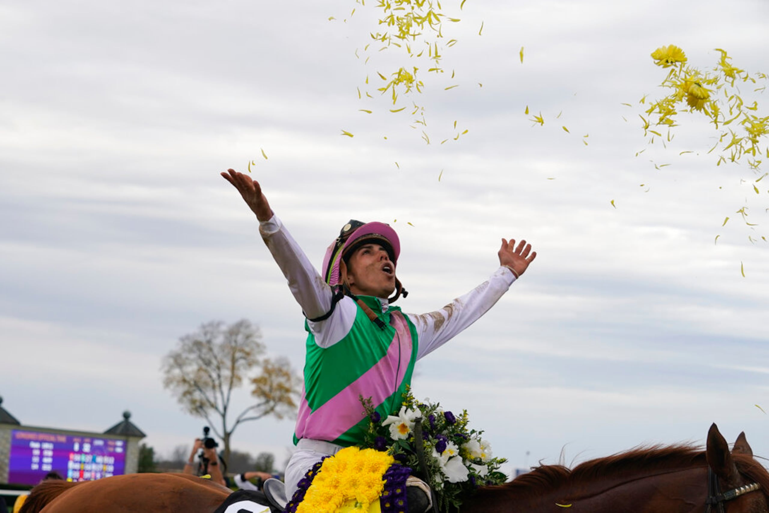 Irad Ortiz Jr., aquí en una de sus victorias pasadas de Breeders' Cup, regresa al magno evento este viernes y sábado con 12 montas.