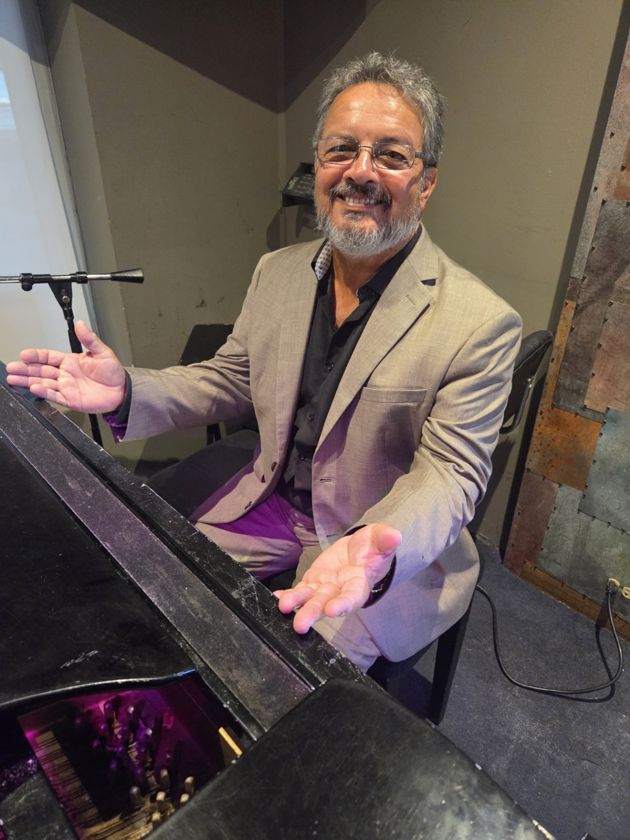 Presentará un repertorio que combina música romántica de los 70 y 80 con éxitos actuales.