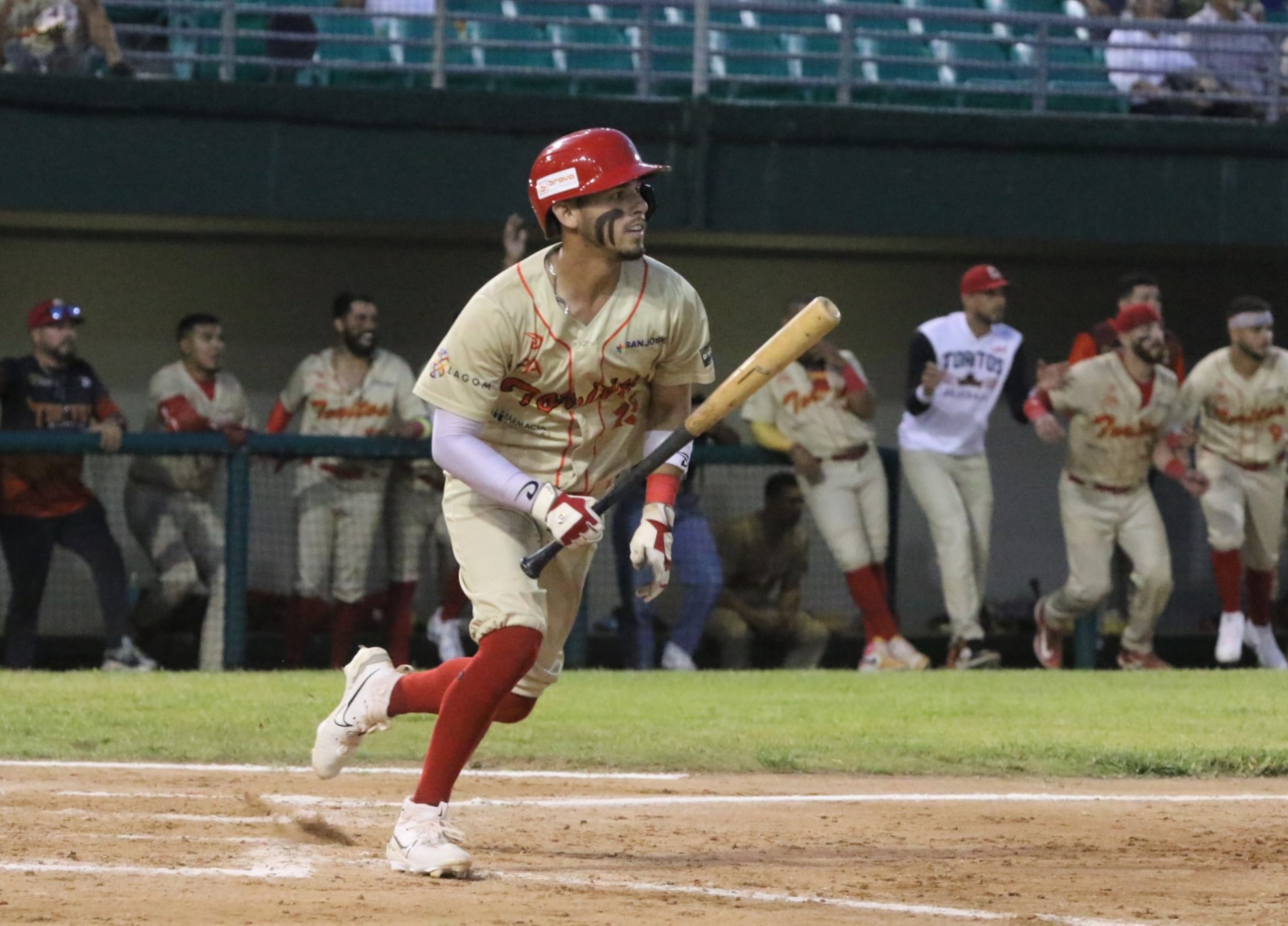 Jan Arroyo conectó el hit de oro para dejar sobre el terreno a los Arenosos.
