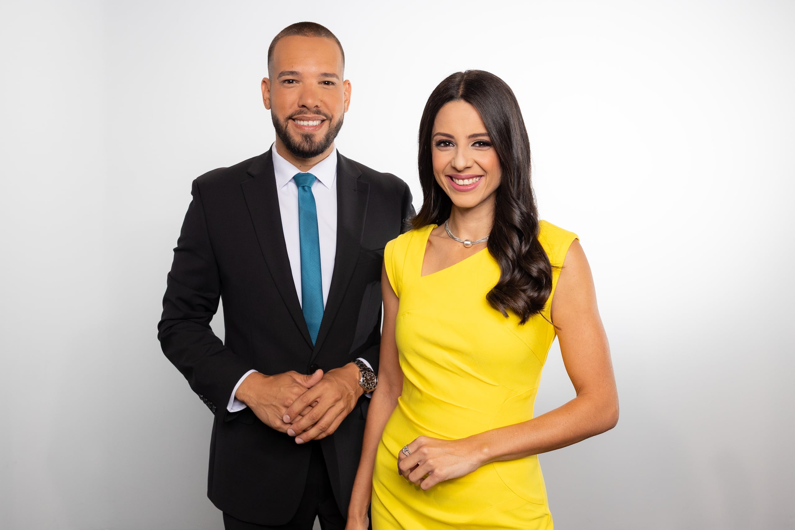Kelvin Meléndez y Alanis Quiñones son reporteros de Wapa Televisión.