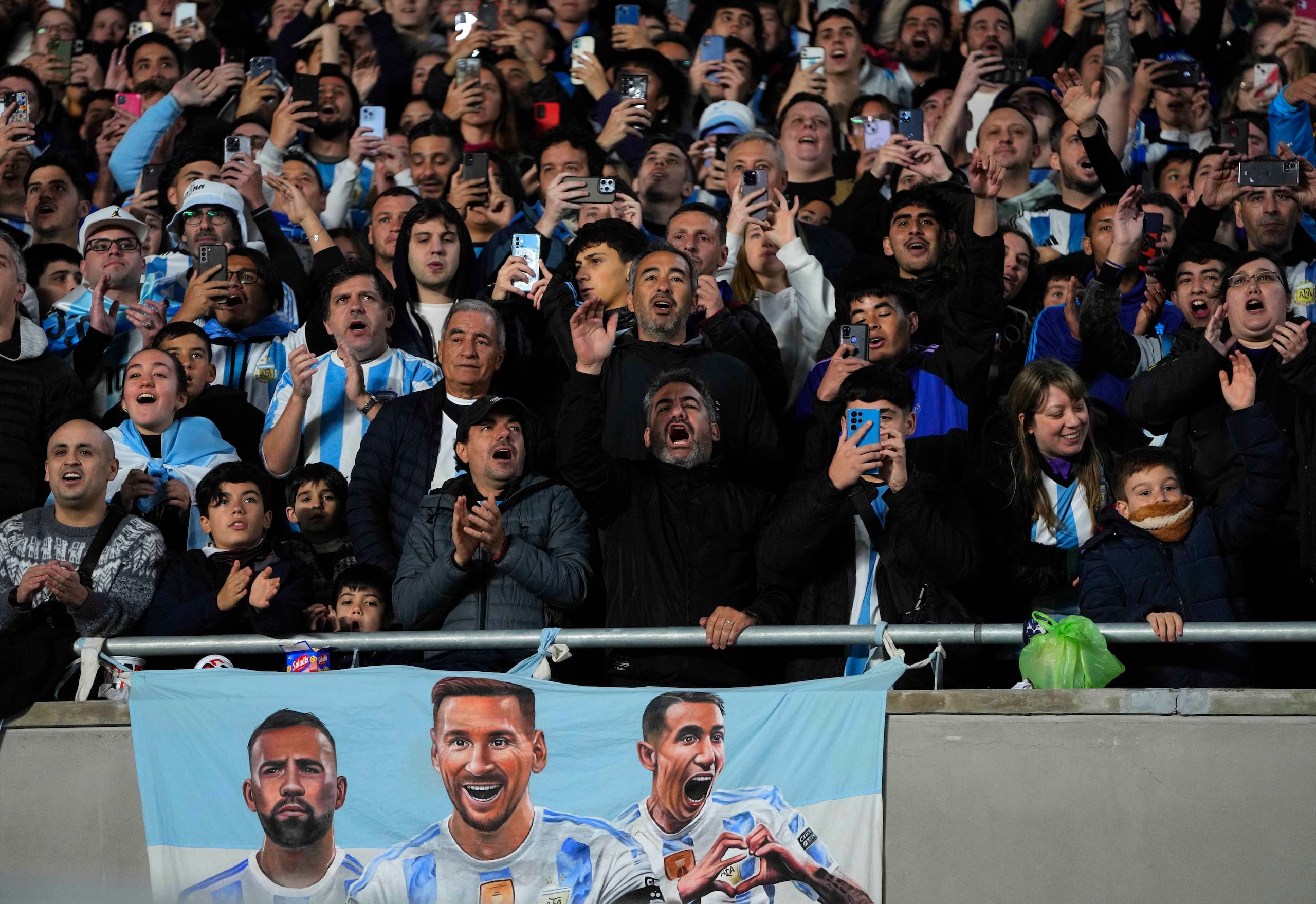Argentina fue sede del Mundial de 1978; Uruguay organizó el primer evento en 1930 y Paraguay nunca antes ha recibido el máximo evento del fútbol mundial.