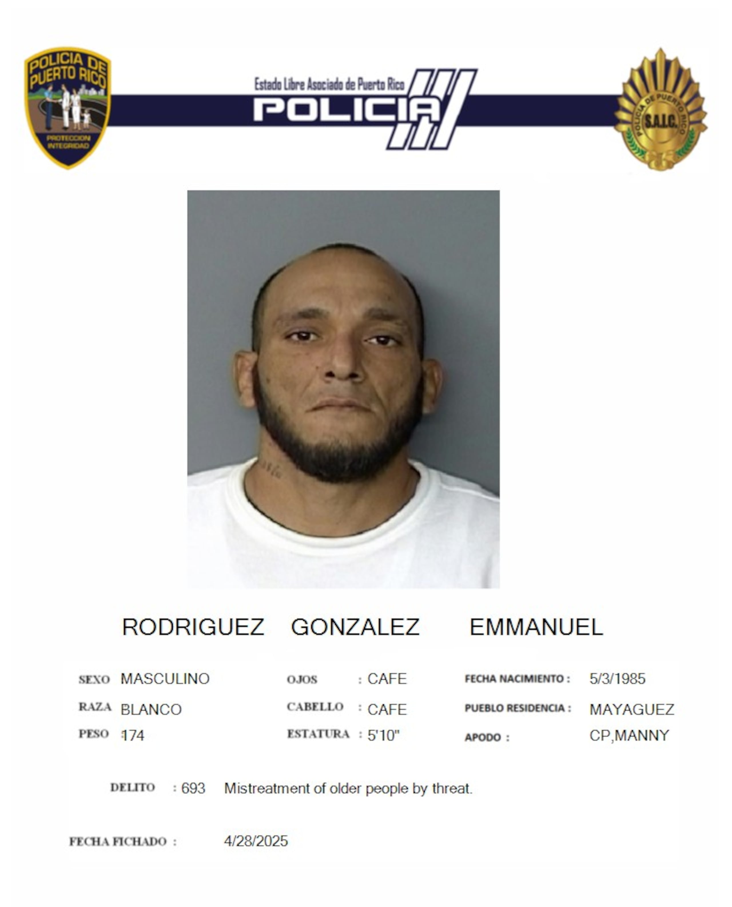 El fugitivo Emmanuel Rodríguez González, se entregó a las autoridades en el Tribunal de Mayagüez.