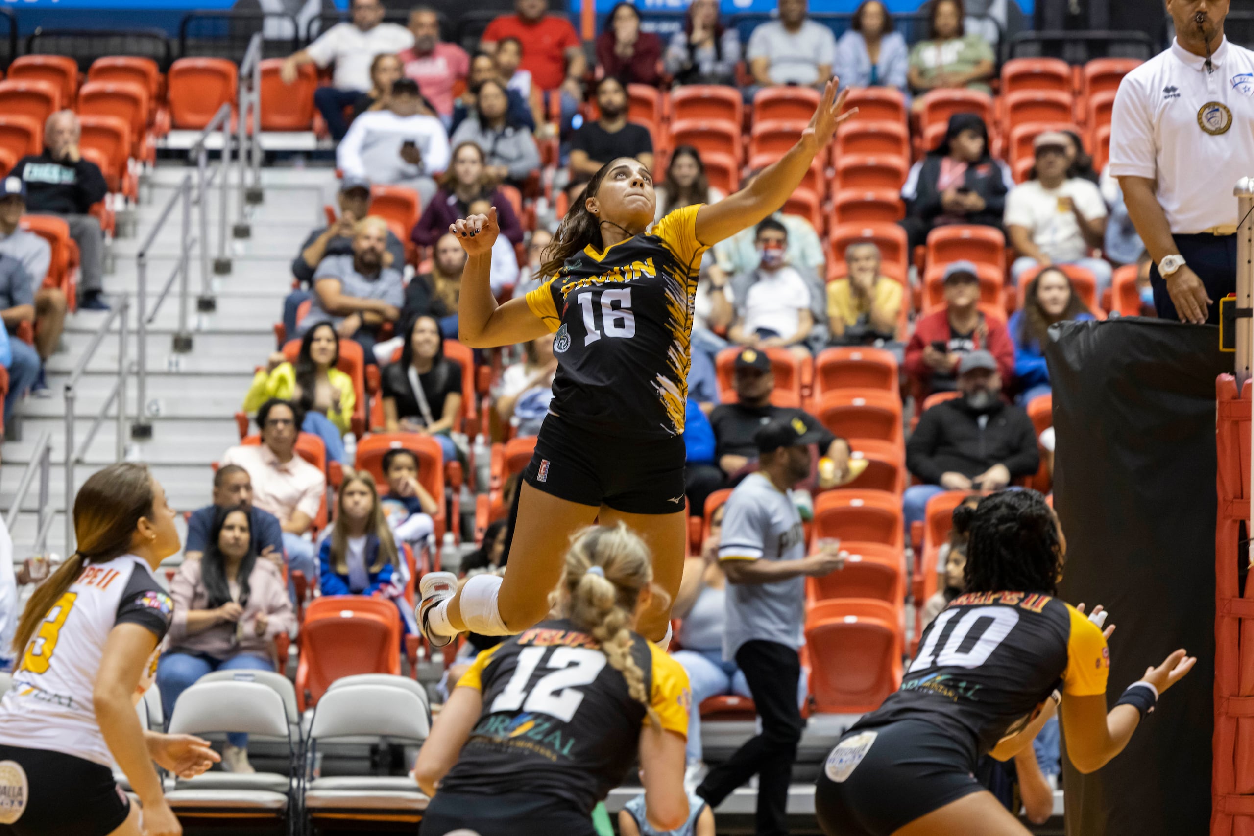 Paola Santiago fue también la atacante nativa con más puntos en la serie regular del Voleibol Superior Femenino.