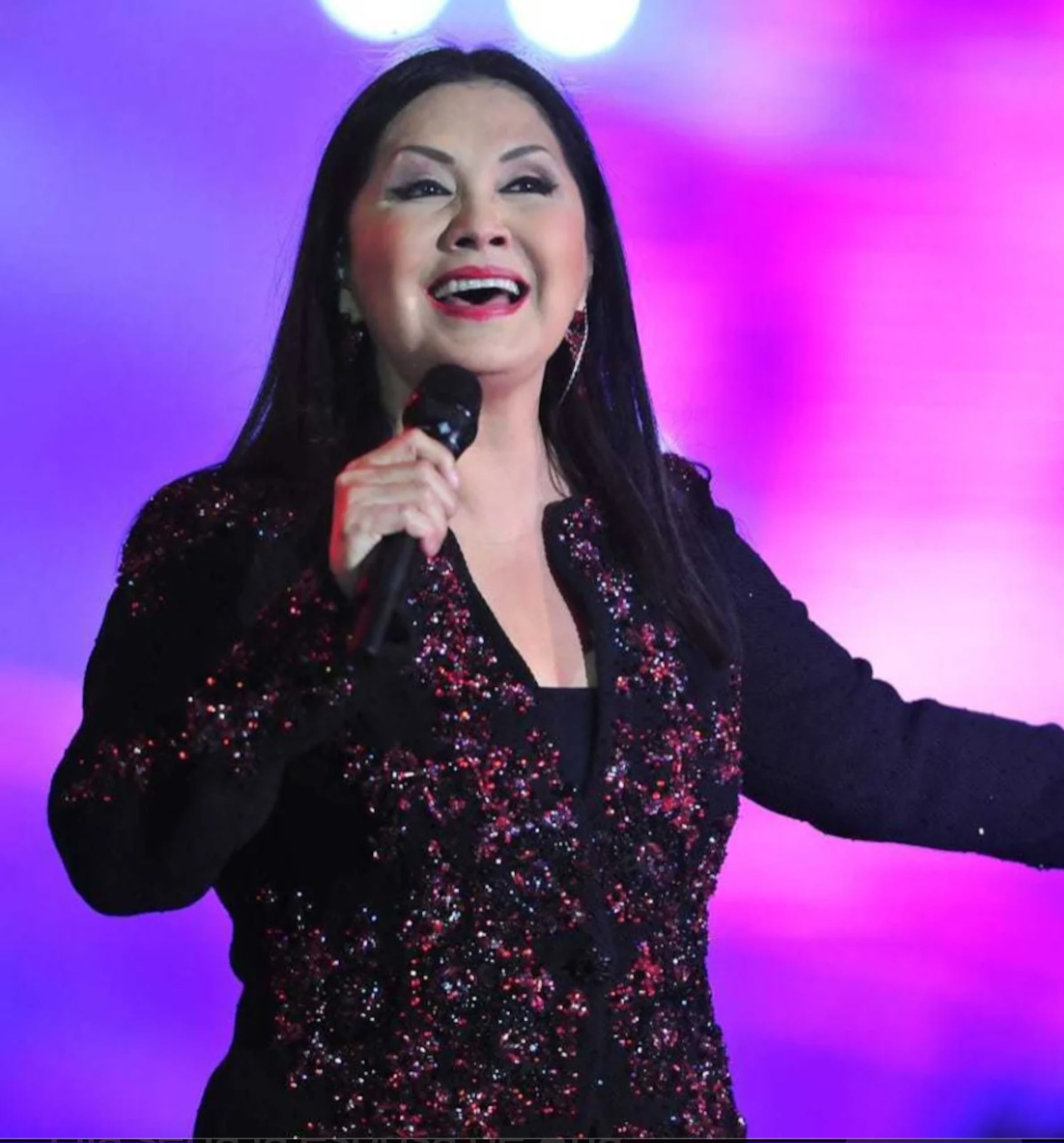 Ana Gabriel.
