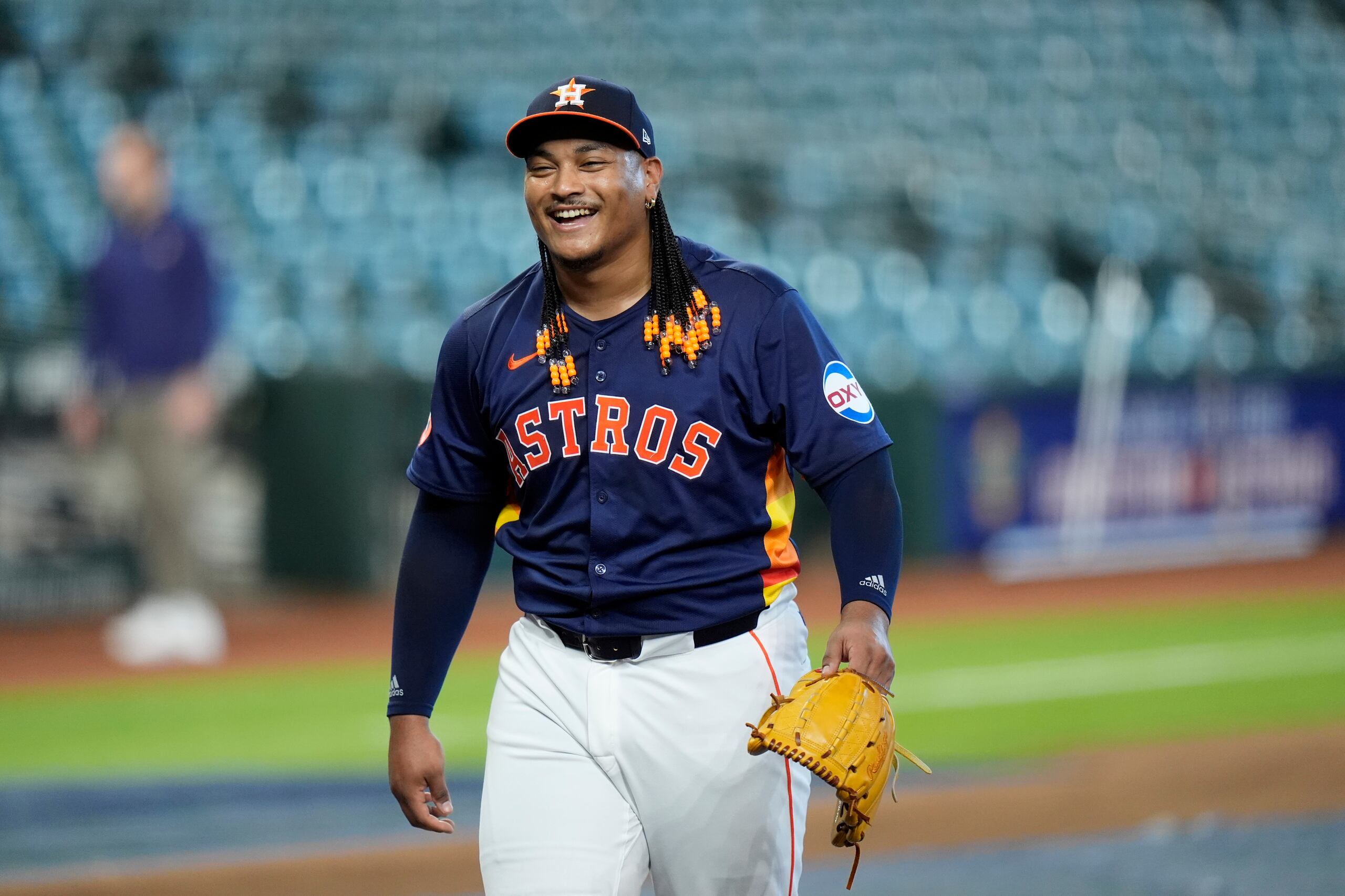 El lanzador de los Astros de Houston, Luis García, tras una práctica previo al juego contra los Twins de Minnesota, el viernes 31 de mayo de 2024, en Houston.