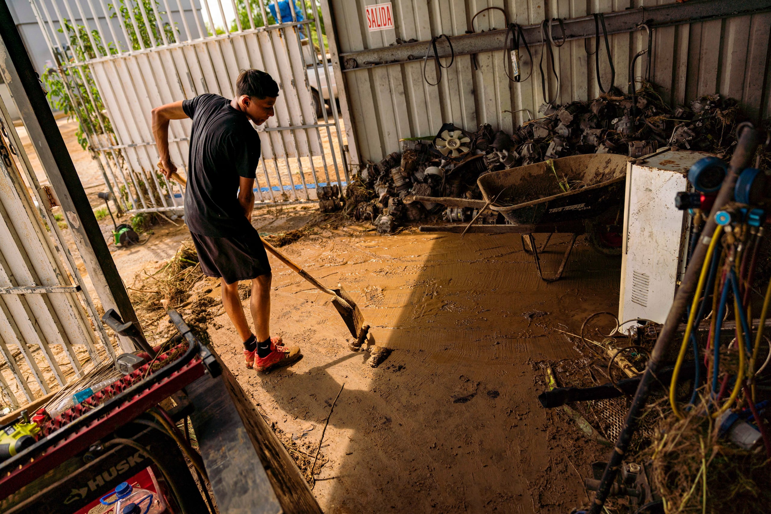 La última vez que el río salió de su cauce e impactó las residencias de la comunidad fue en 2022, cuando el huracán Fiona atravesó la isla y dejó inundaciones históricas.