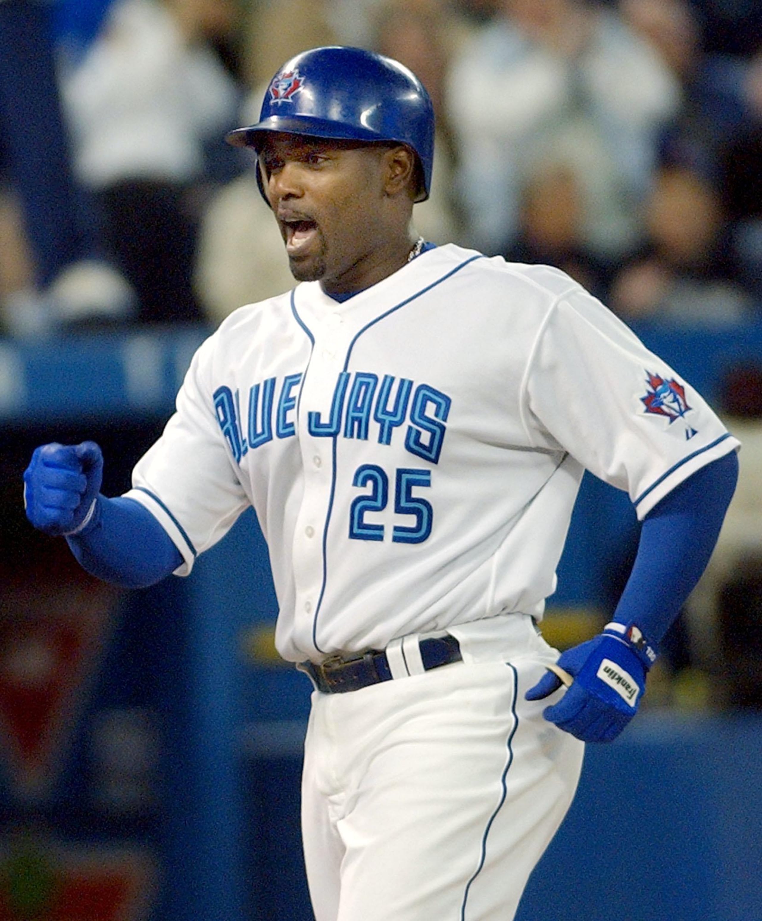 Carlos Delgado militó sus primeras 12 temporadas con los Blue Jays de Toronto.