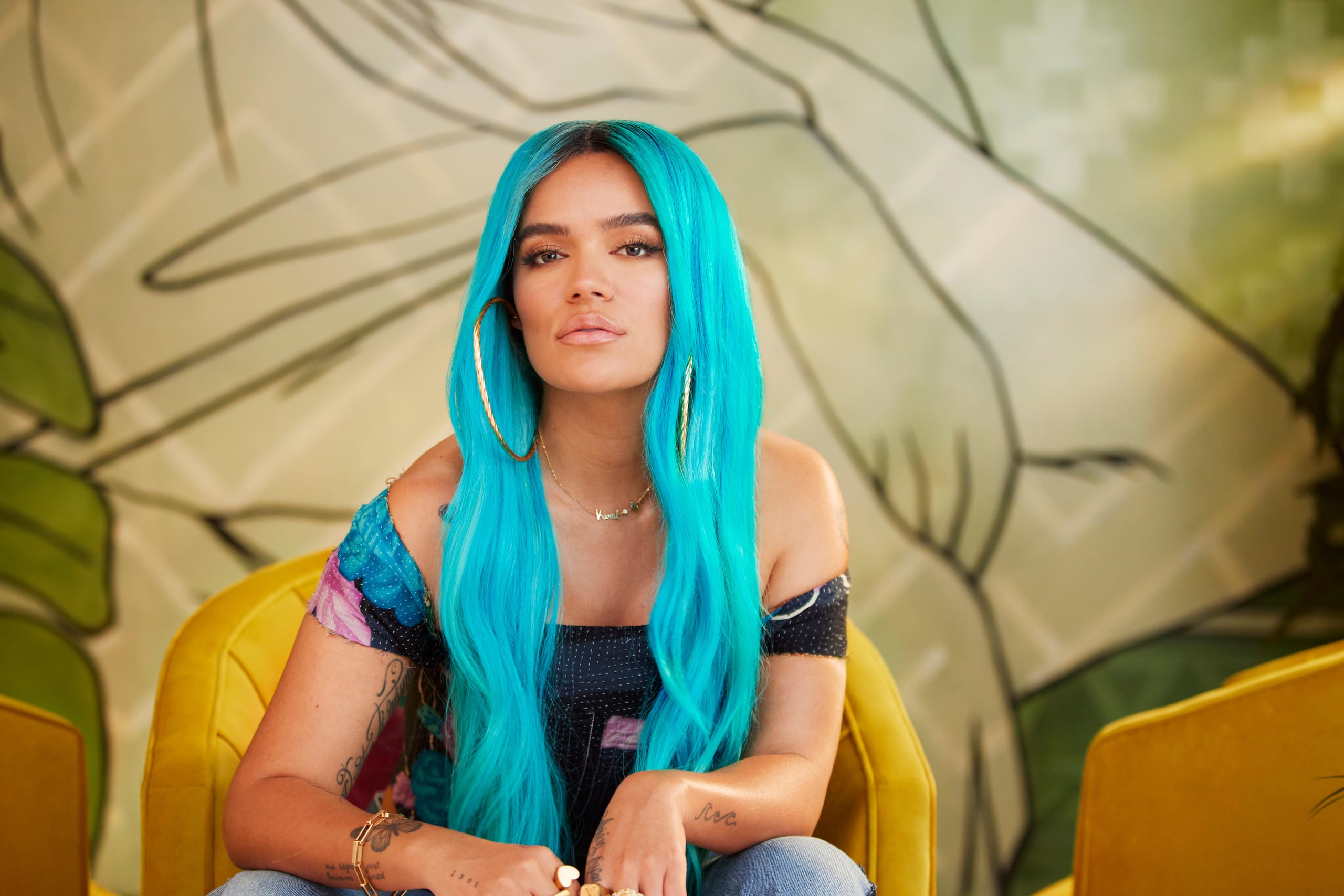 El demandante solicitó que se requiera a karol G y DJ Tiesto pagar $3 millones “por su angustia mental, humillación, daño a su reputación y vergüenza”.