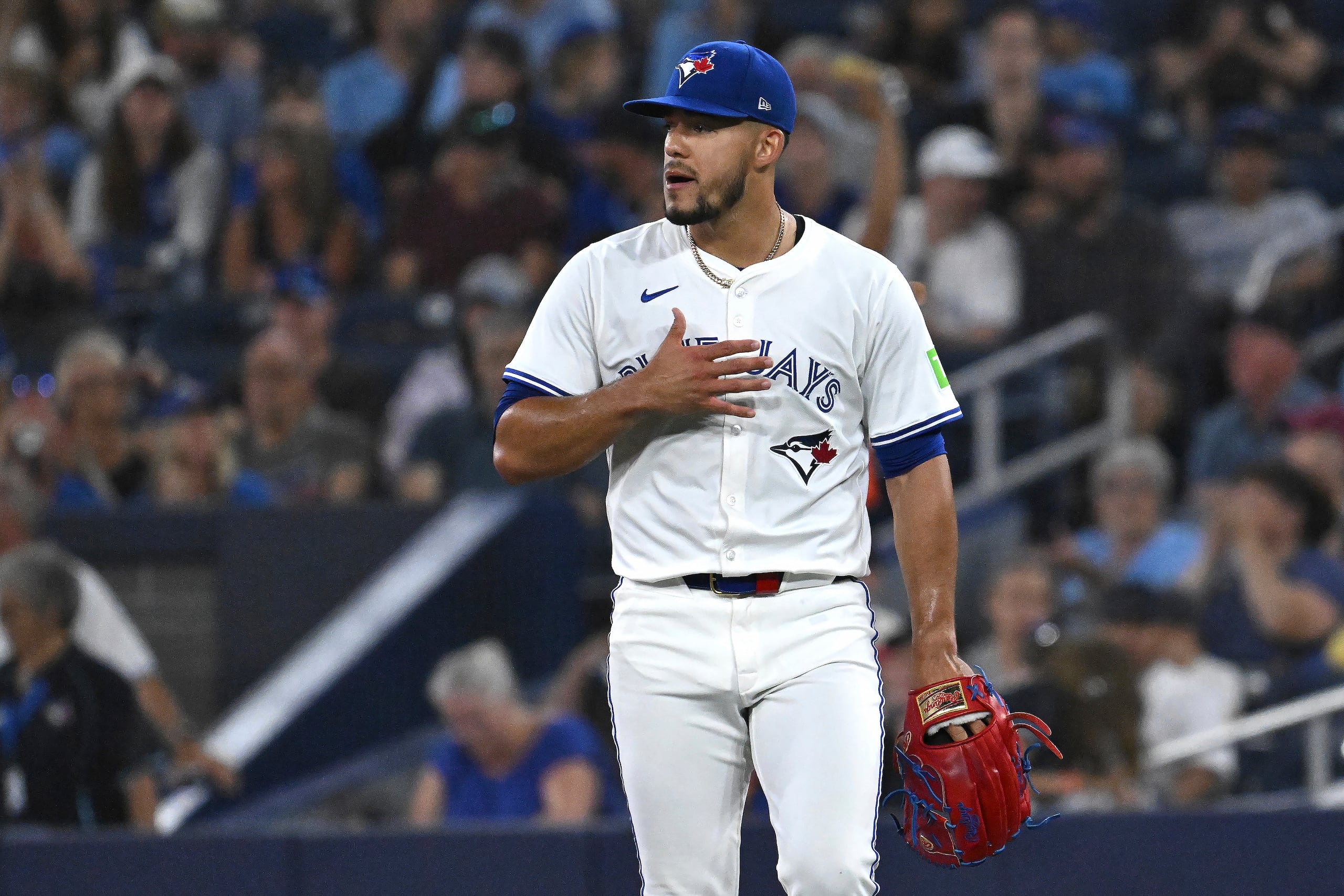 El lanzador José Berríos con el uniforme de los Blue Jays de Toronto.