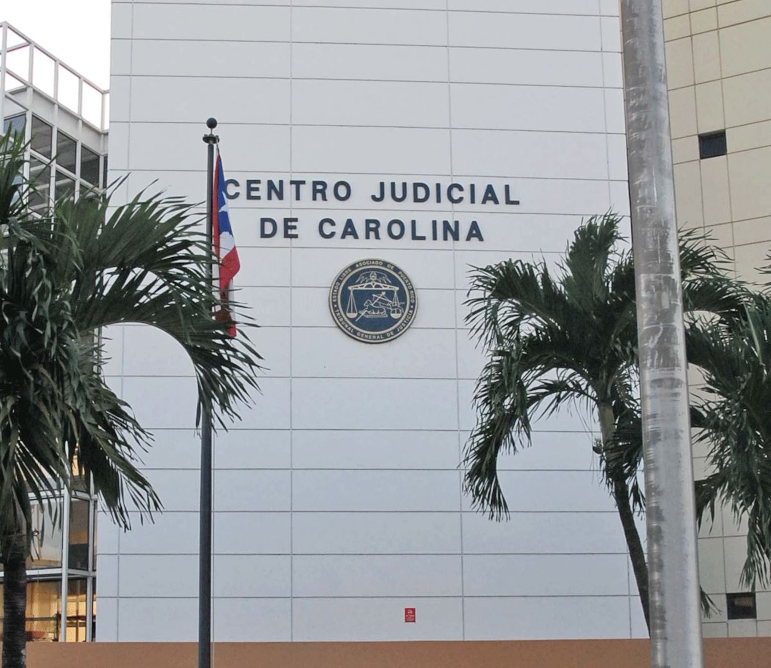 Una jueza del Tribunal de Carolina les impuso una fianza de $1,950,000 a cada uno. (GFR Media)